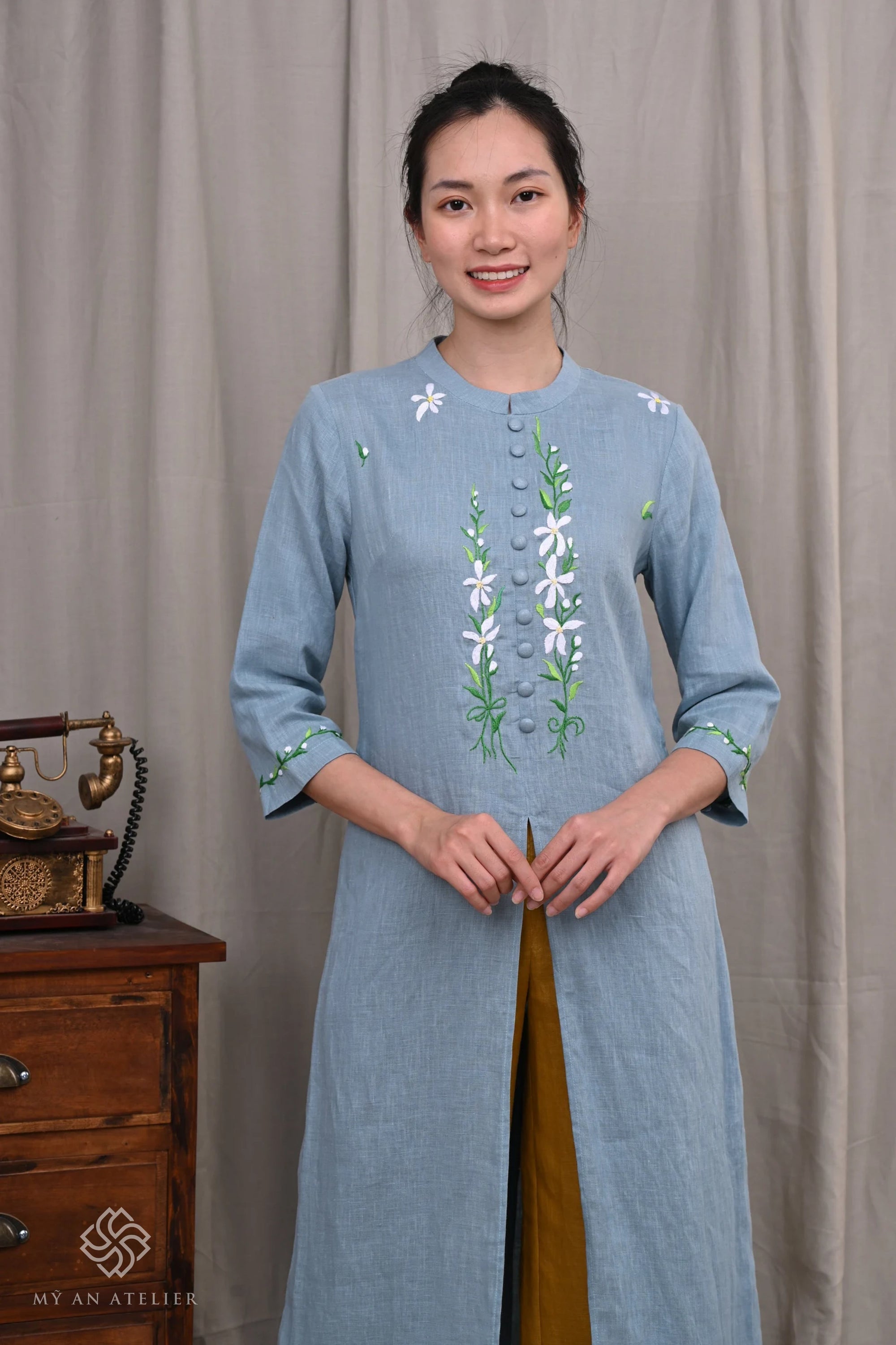 Hand-embroidered linen floral ao dai