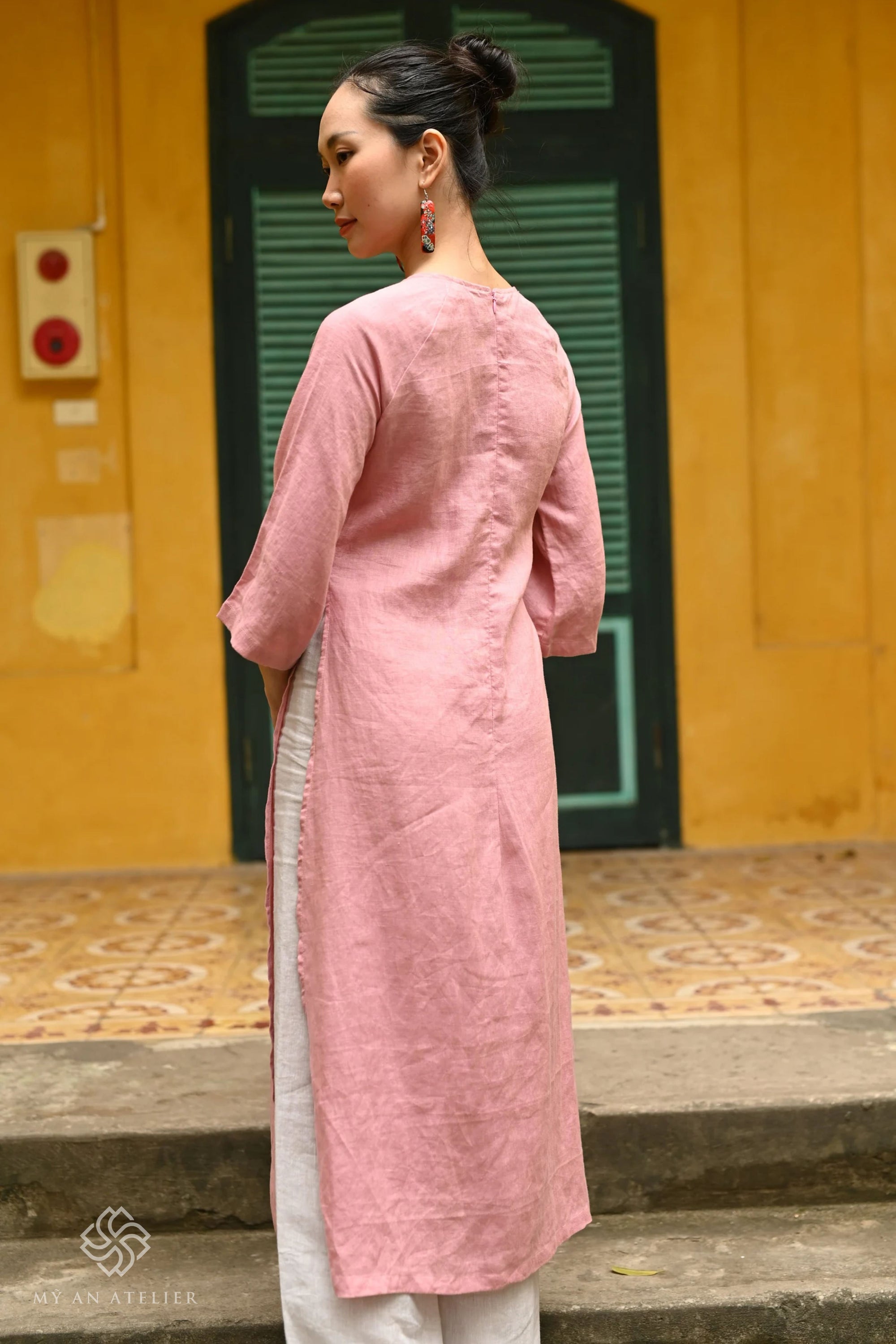 Hand-embroidered linen pink ao dai