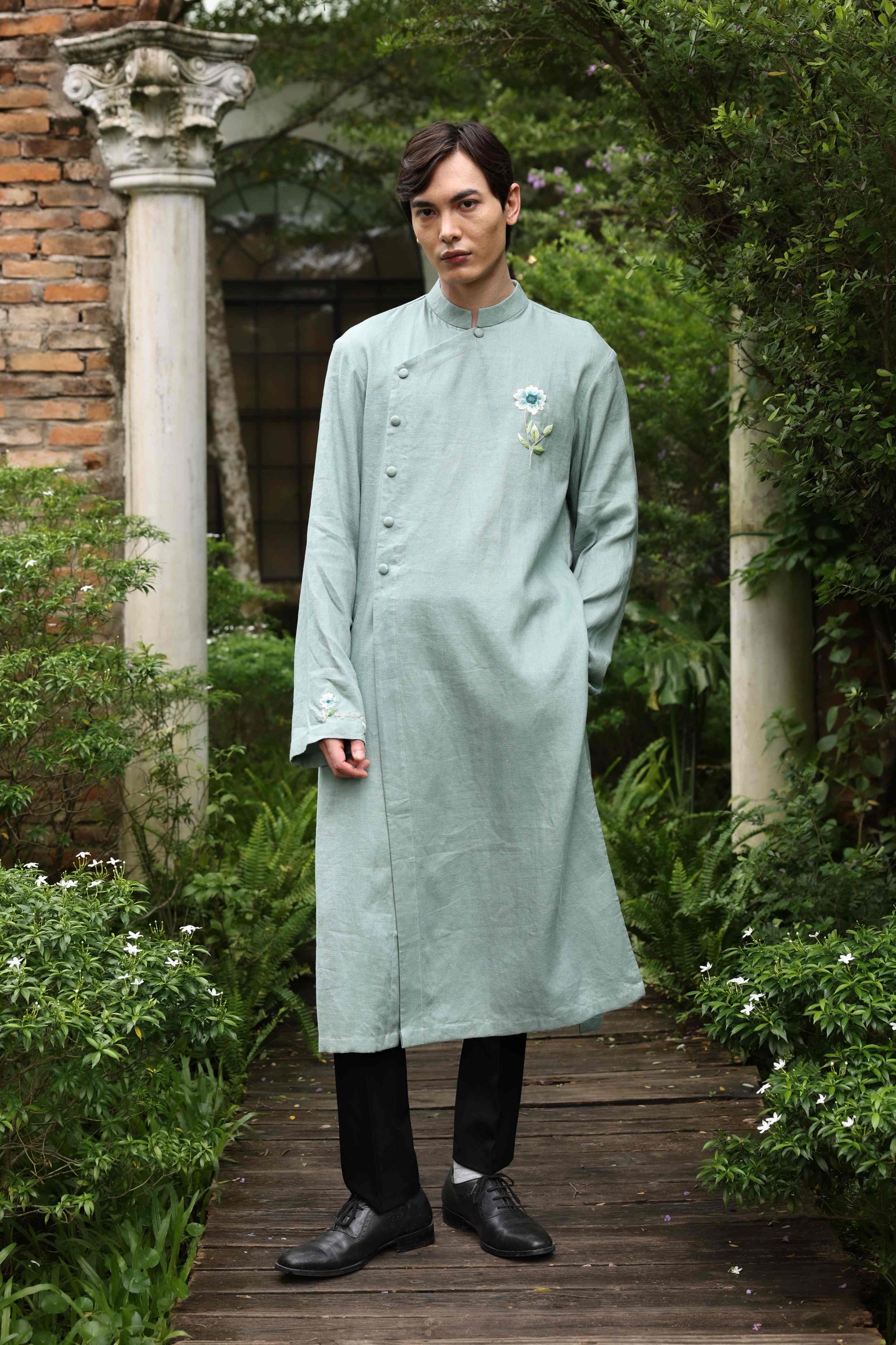 Hand-embroidered men’s ao dai