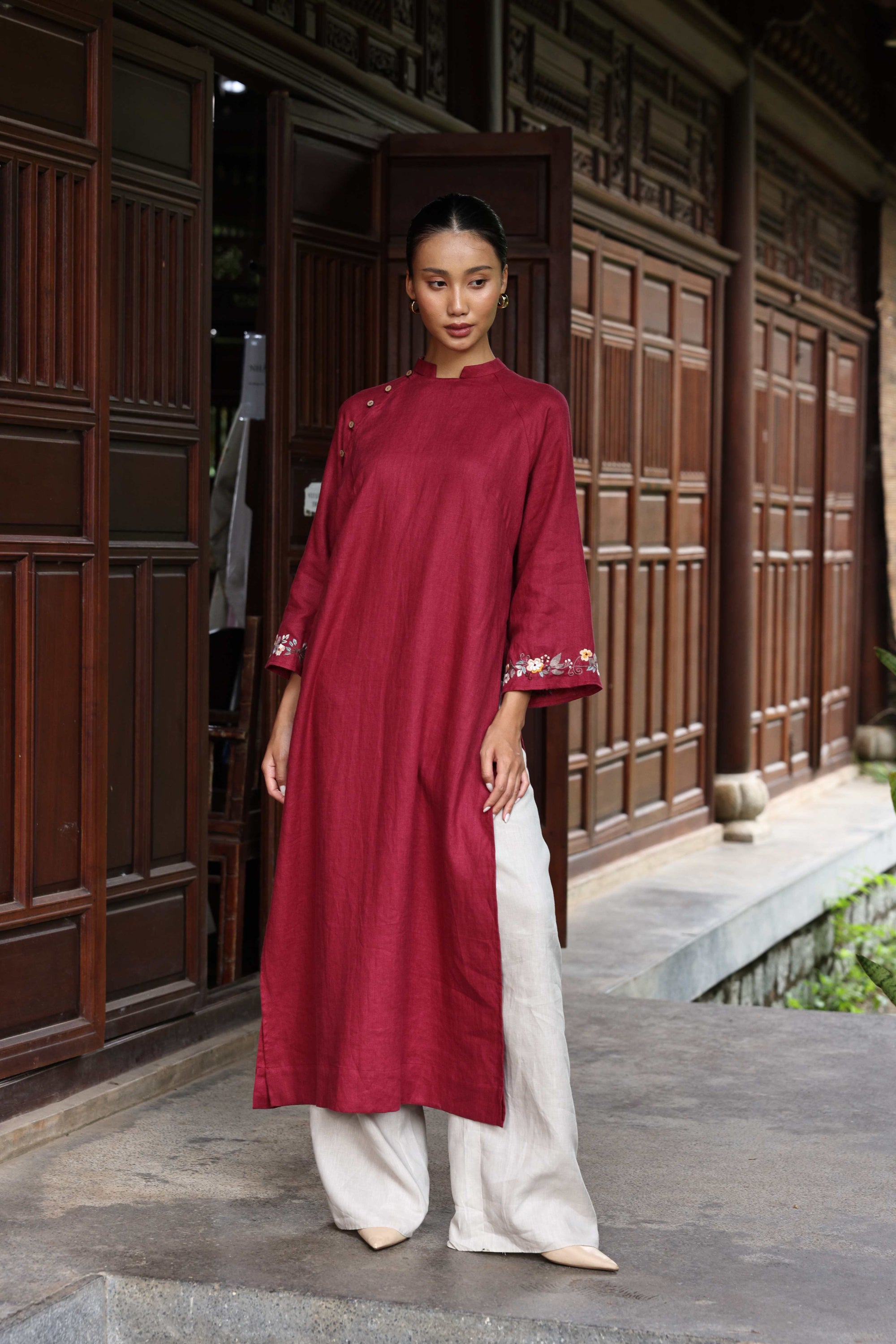hand embroidered vietnamese bridal ao dai