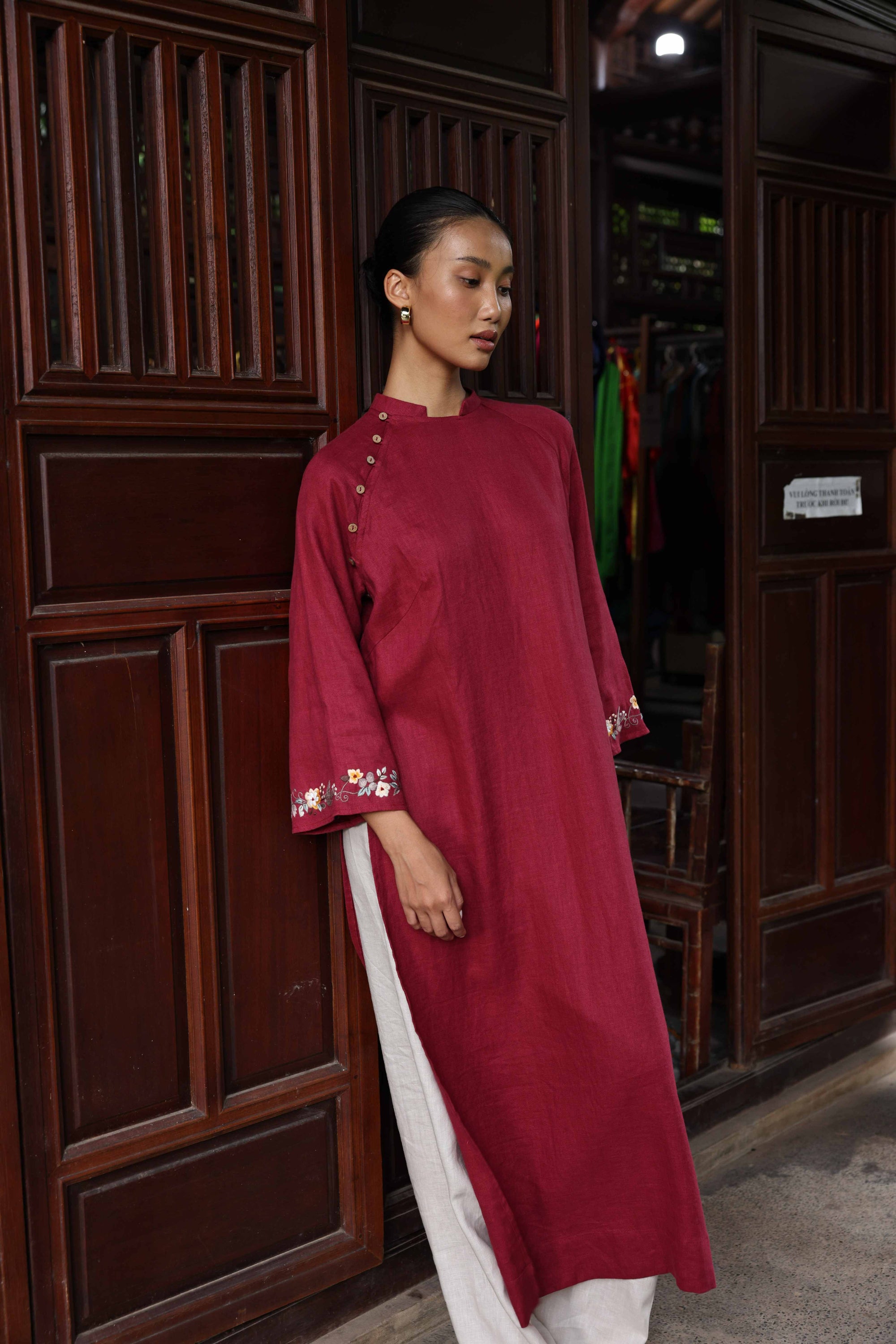 hand embroidered vietnamese bridal ao dai