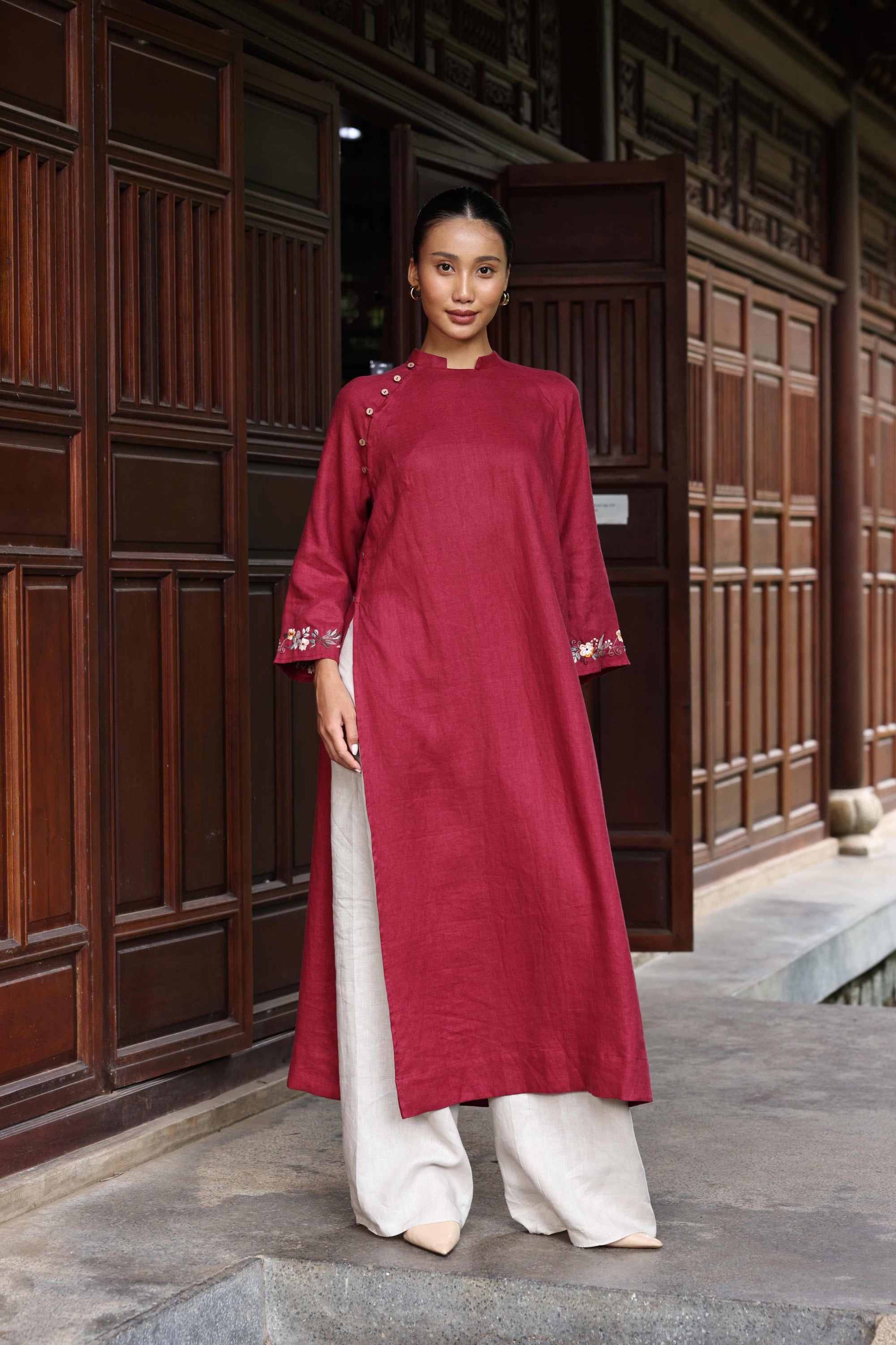 hand embroidered vietnamese bridal ao dai