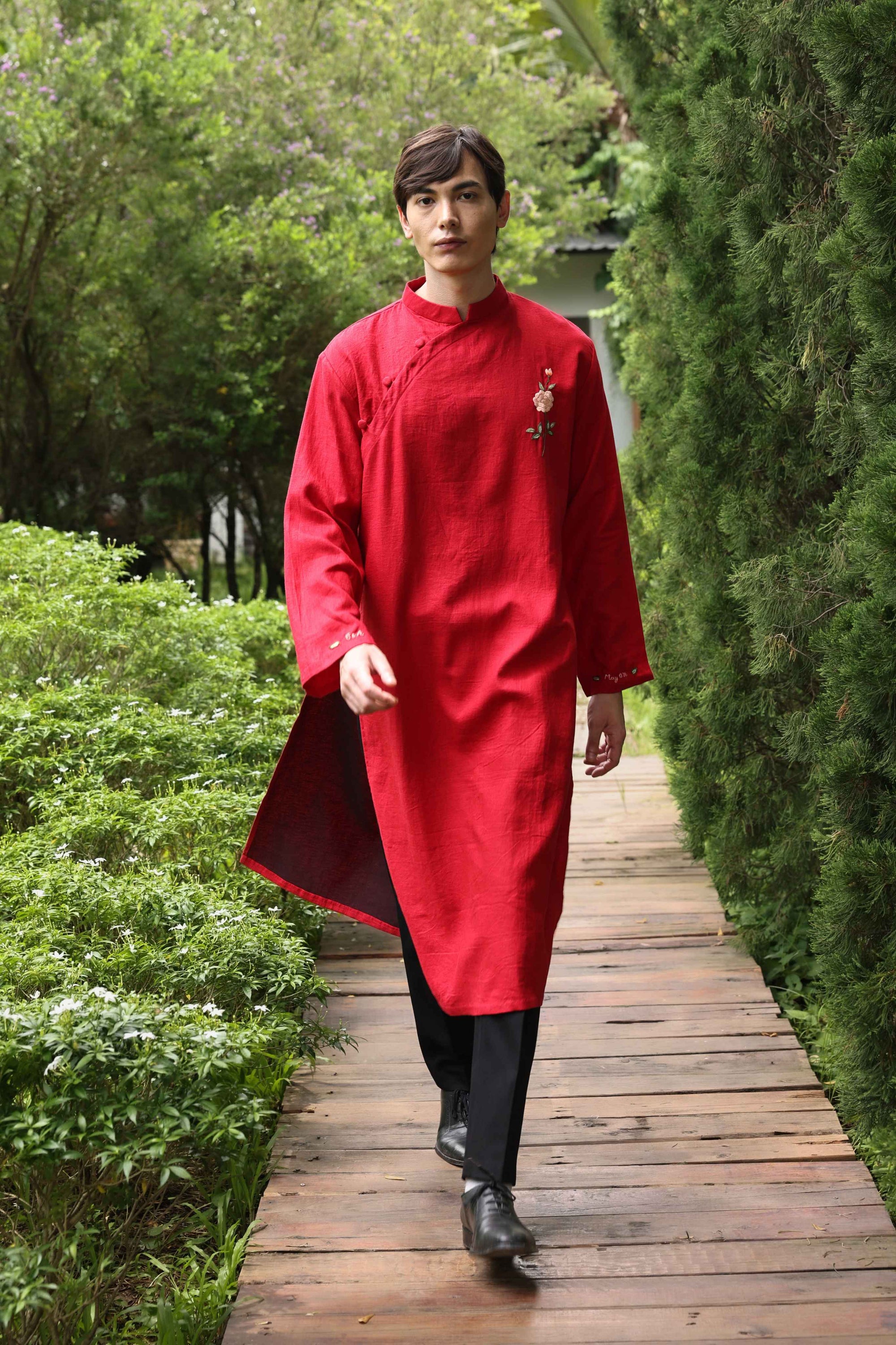 Hand-embroidered wedding tunic for men