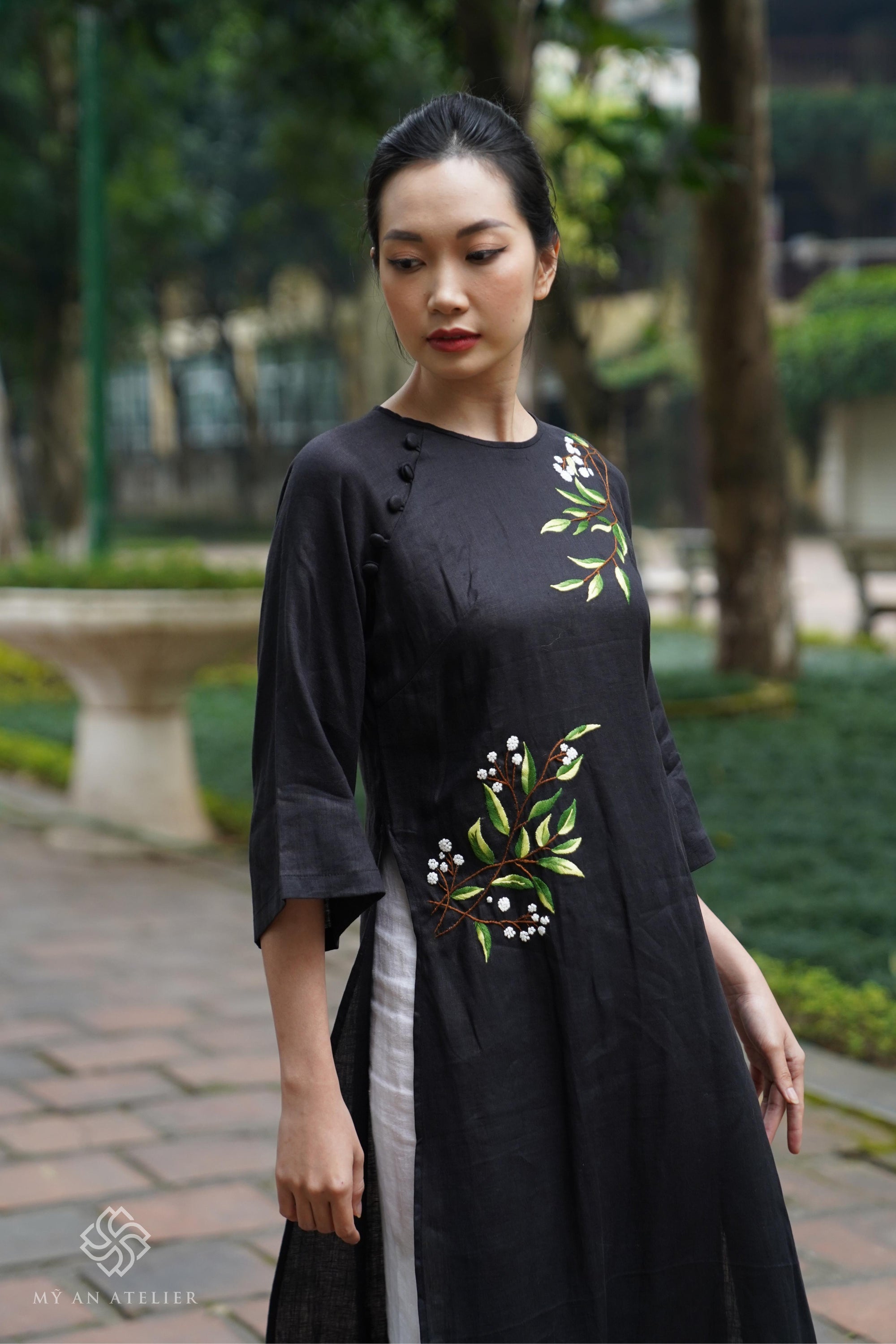 Linen ao dai with hand embroidery
