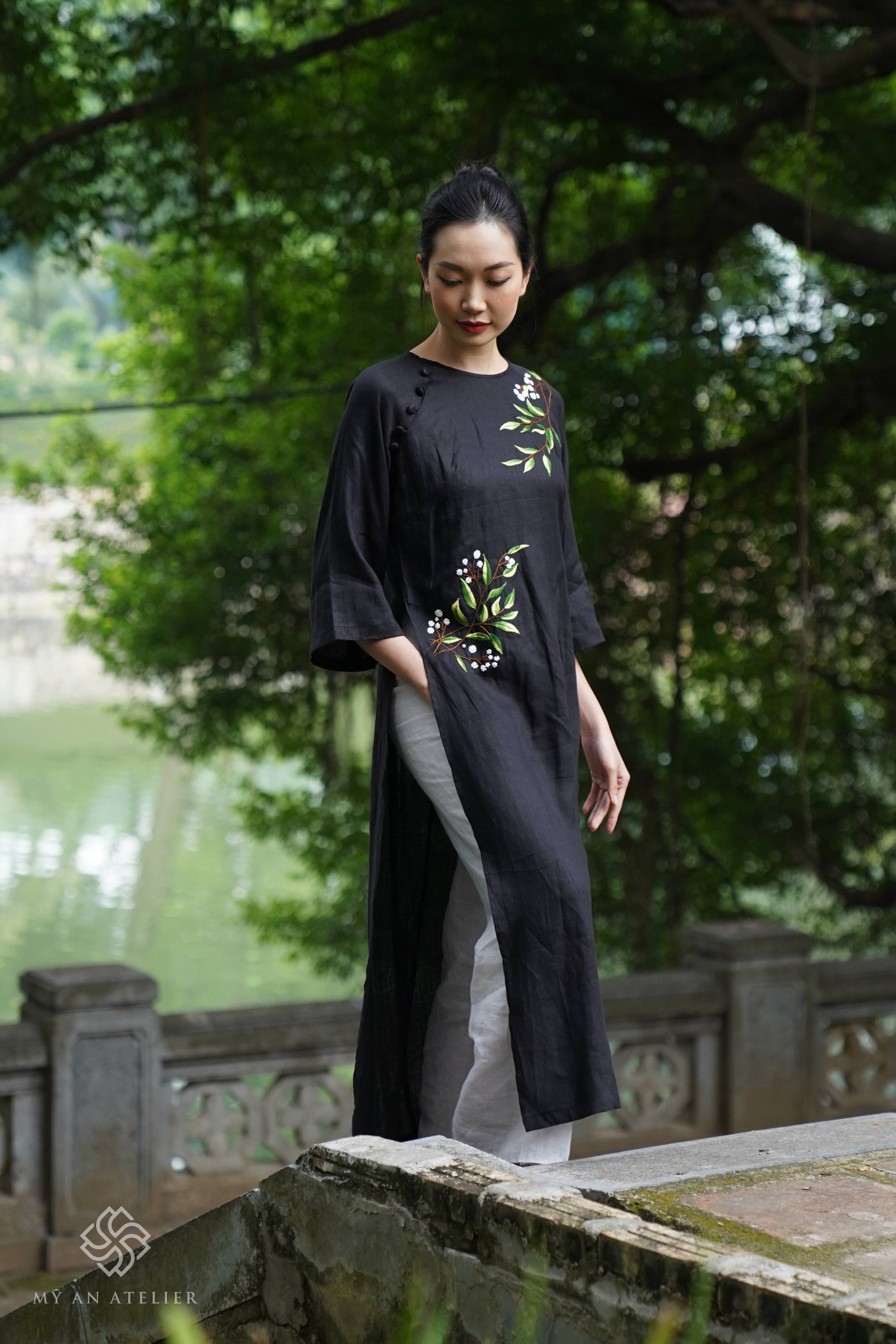 Linen ao dai with hand embroidery