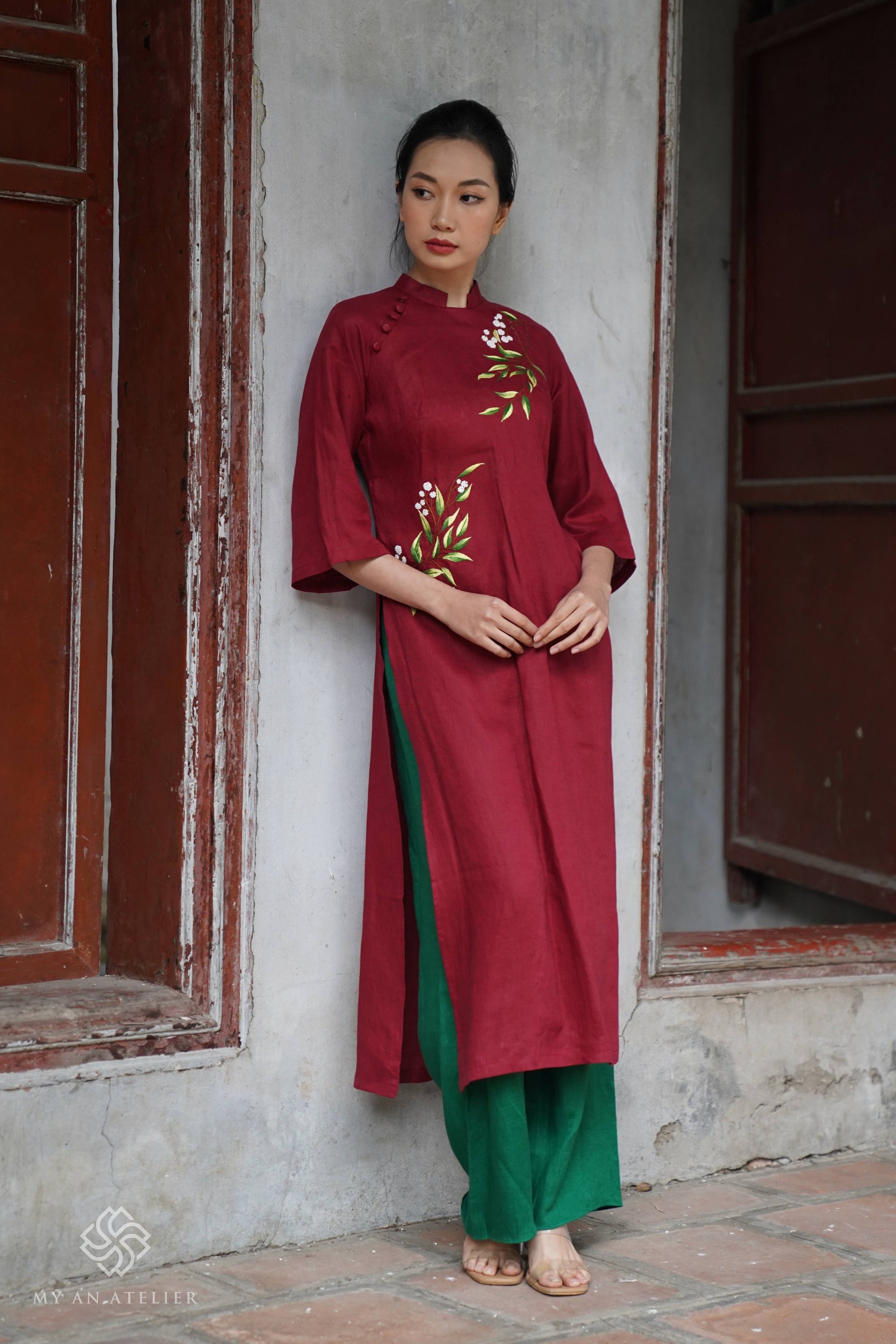 Linen ao dai with hand floral embroidery