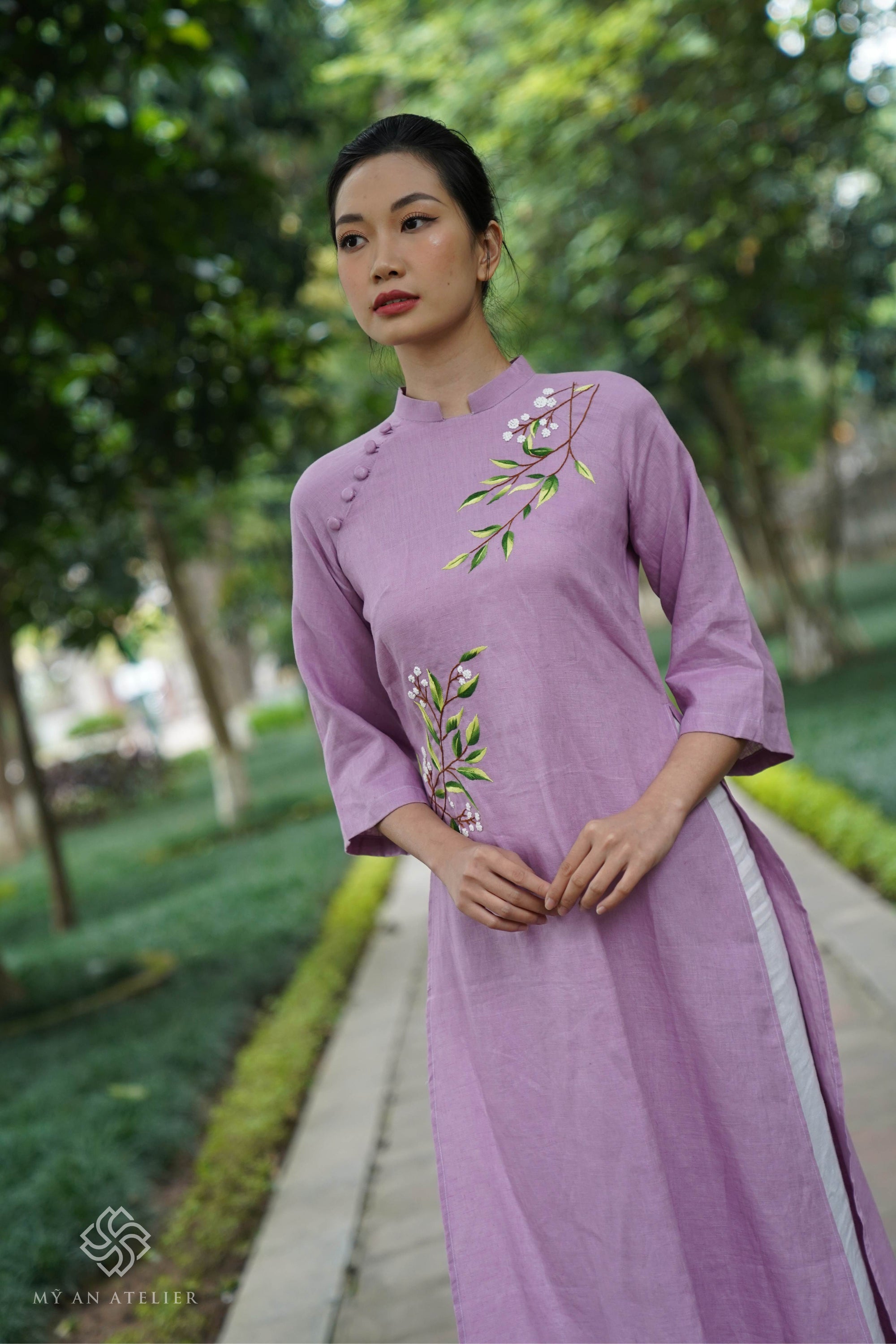 Linen long dress with hand embroidery