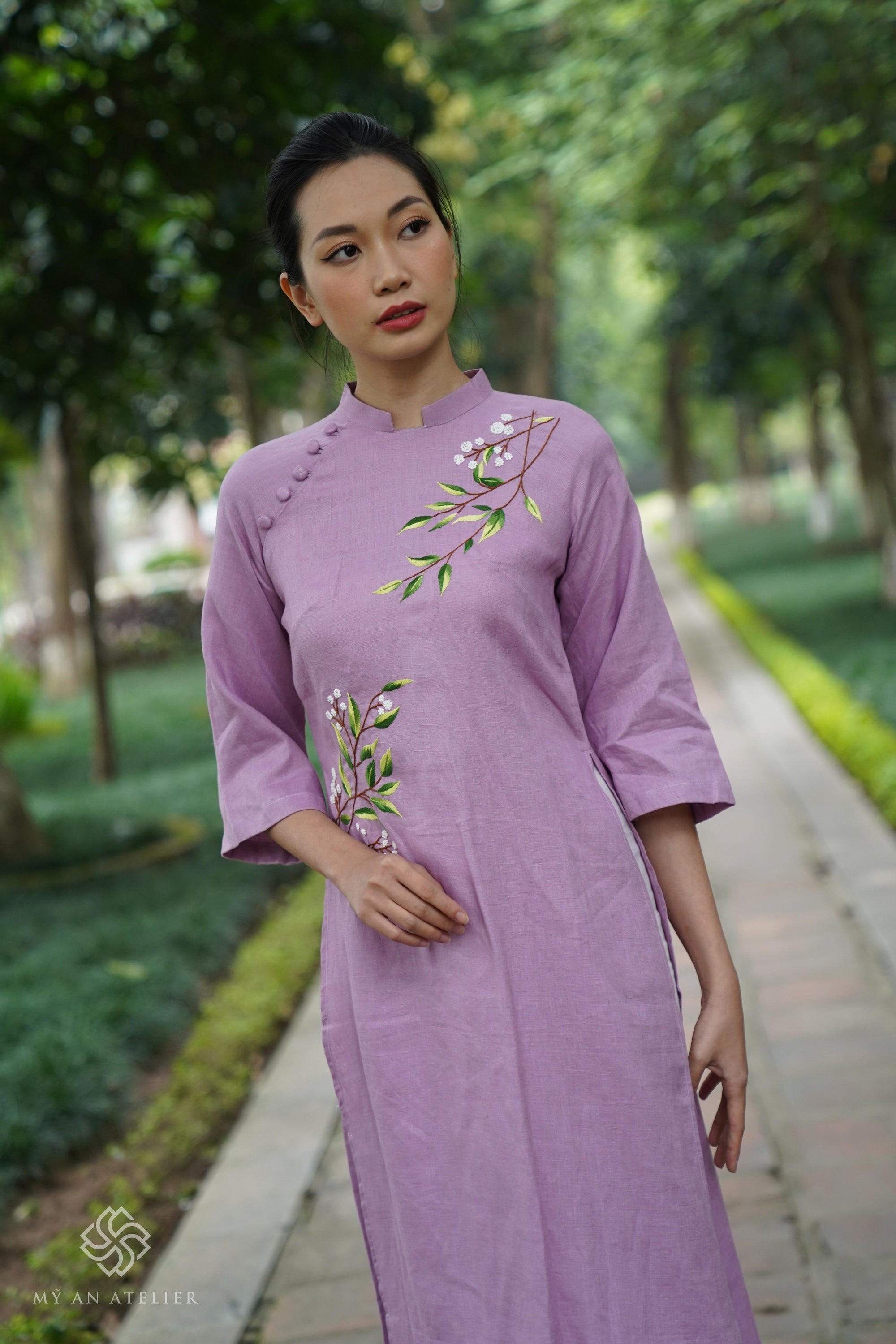 Linen long dress with hand embroidery