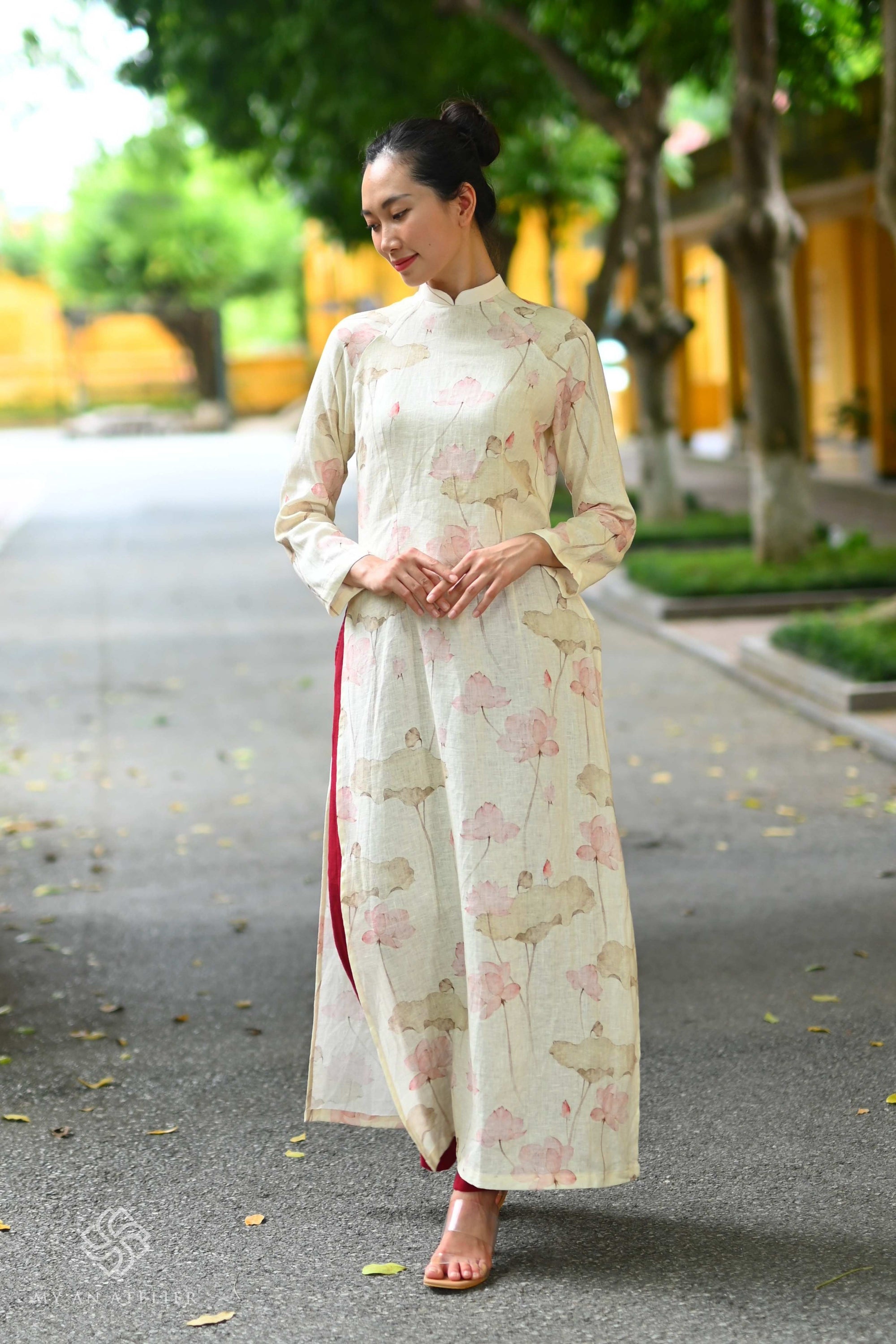 Linen lotus print ao dai