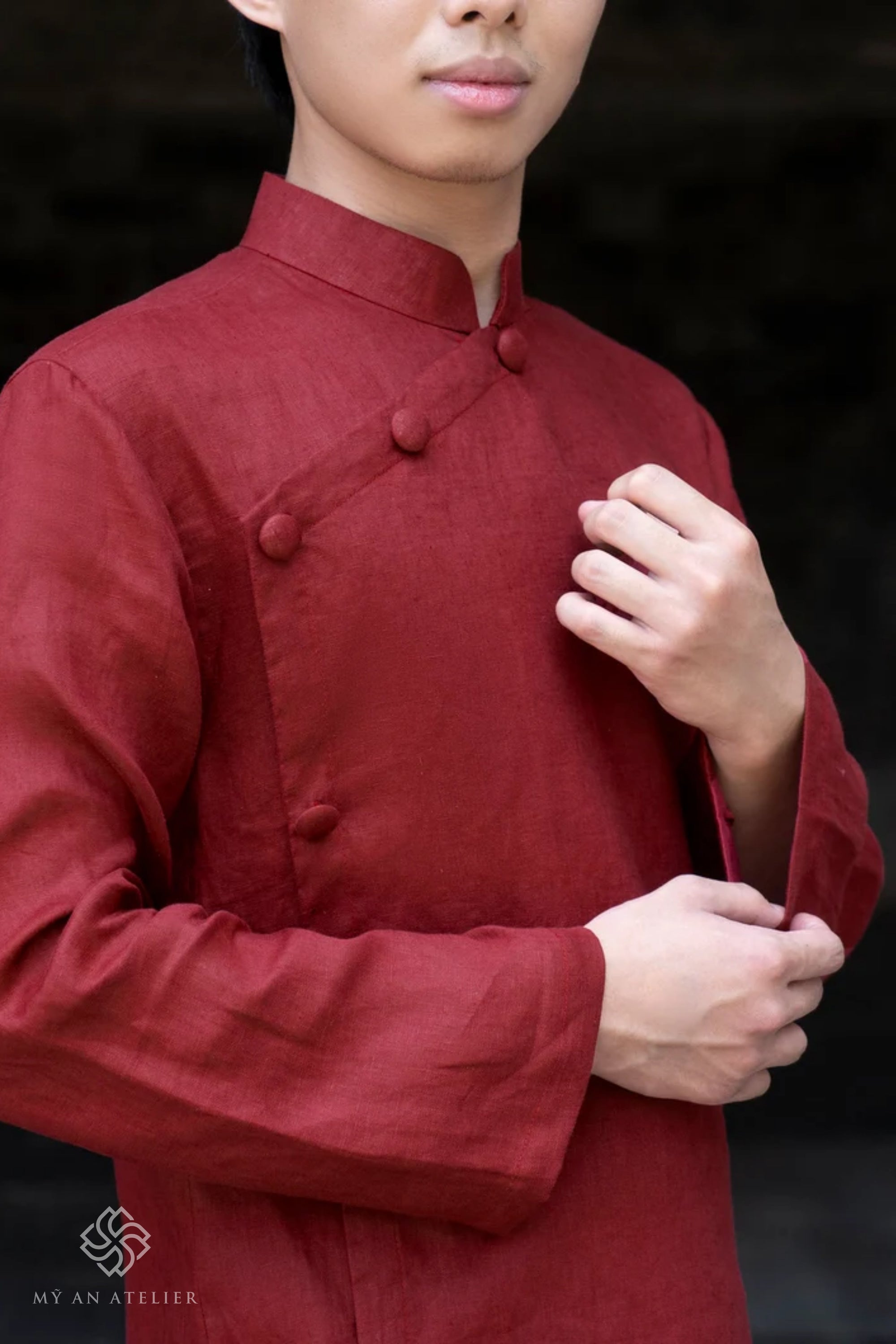Linen men's ao dai Vietnam