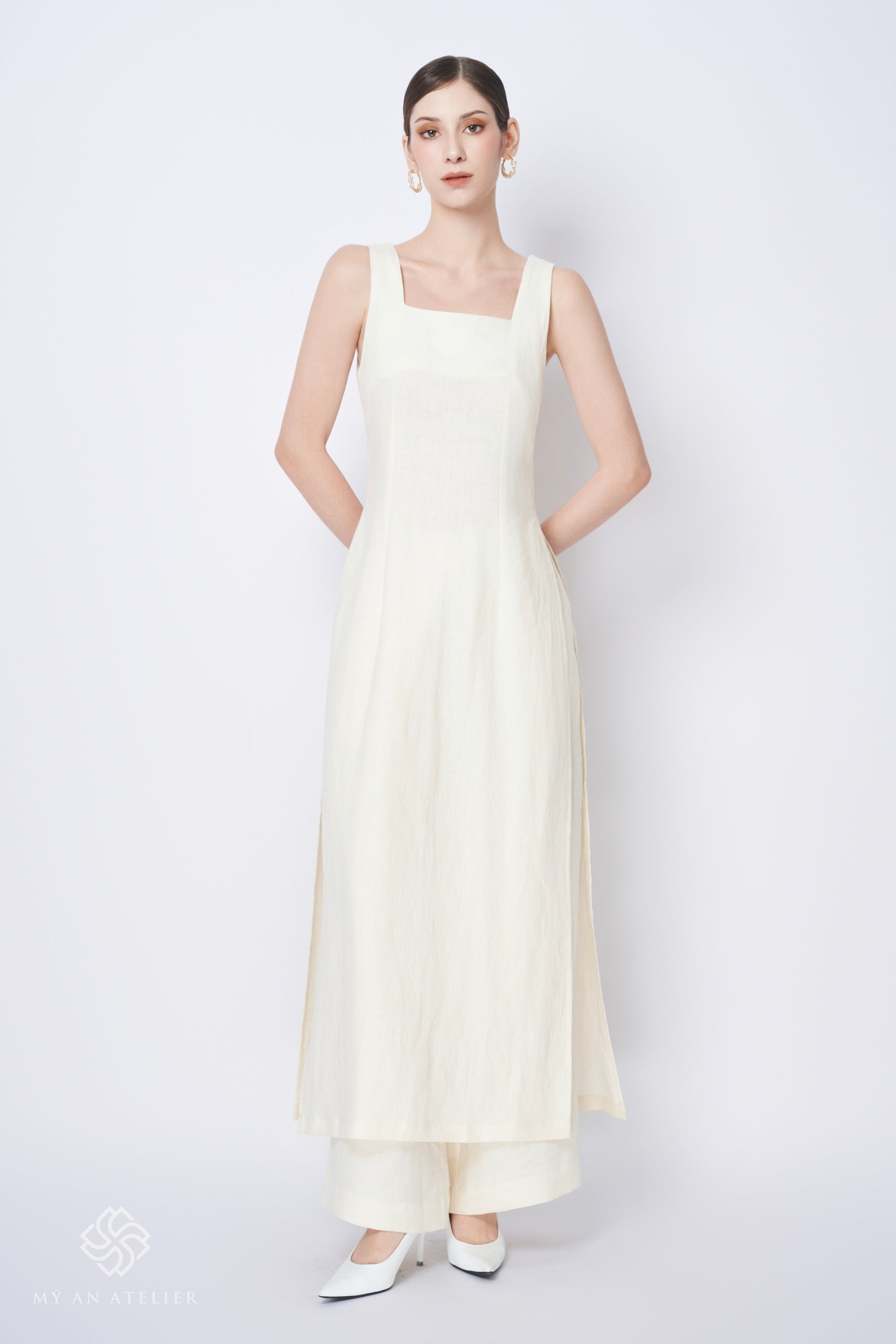 Linen modern sleeveless ao dai