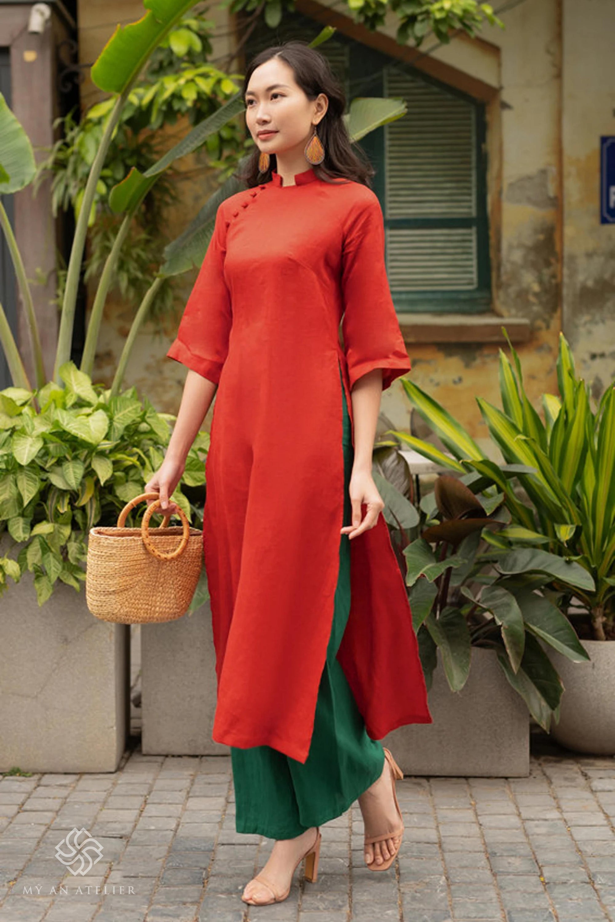 Linen plain ao dai for Tet