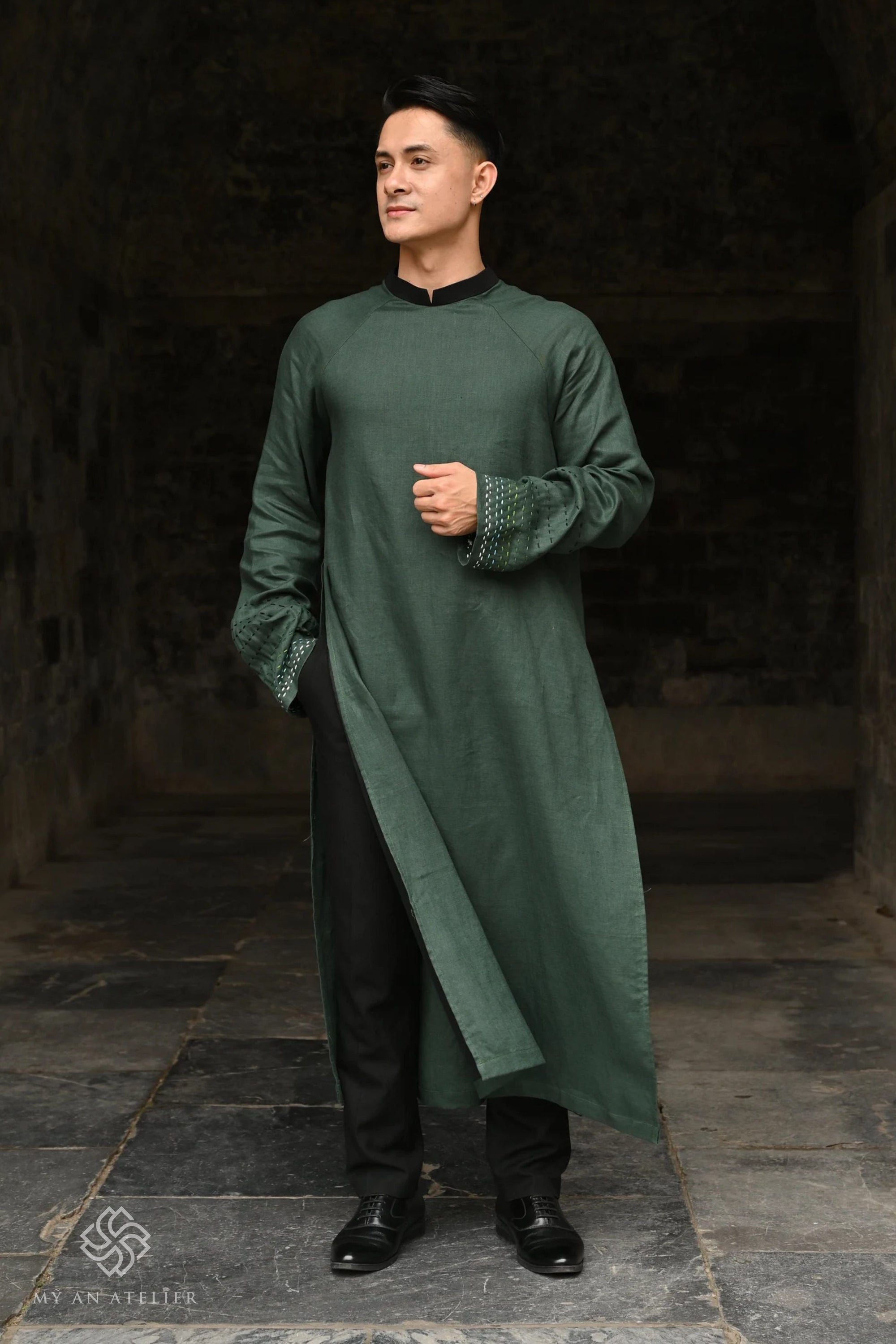 Linen Vietnamese men ao dai