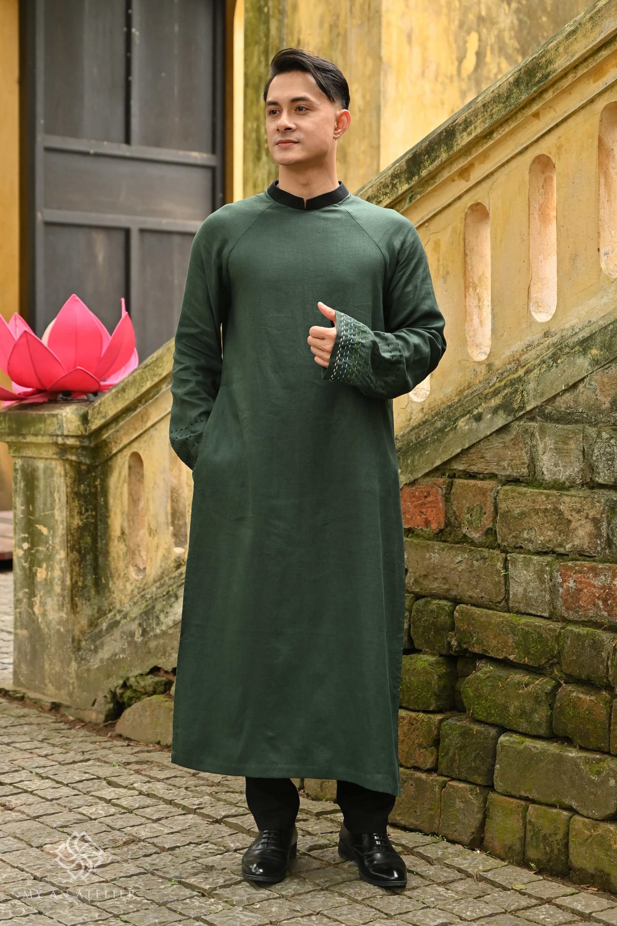 Linen Vietnamese men ao dai