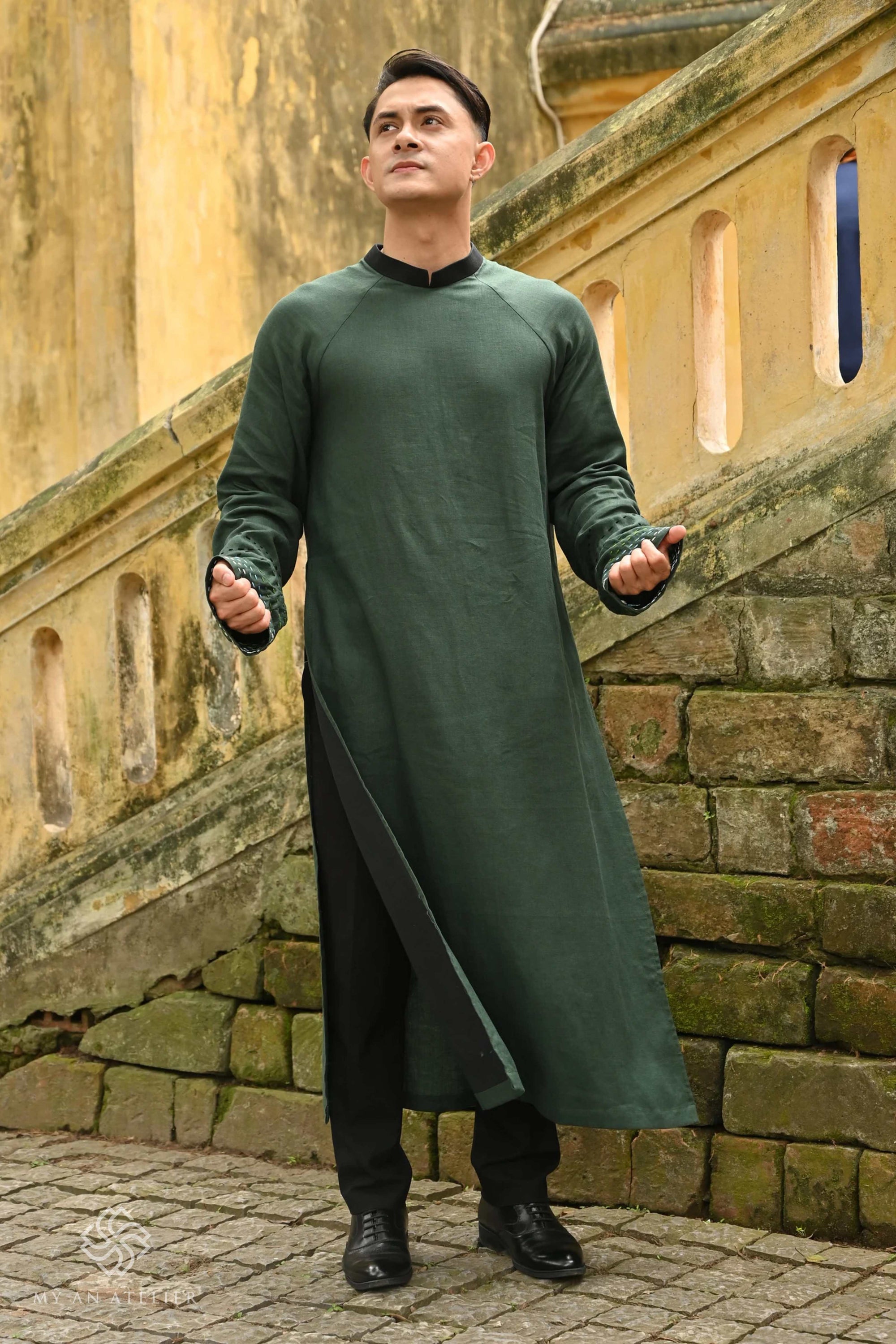 Linen Vietnamese men ao dai