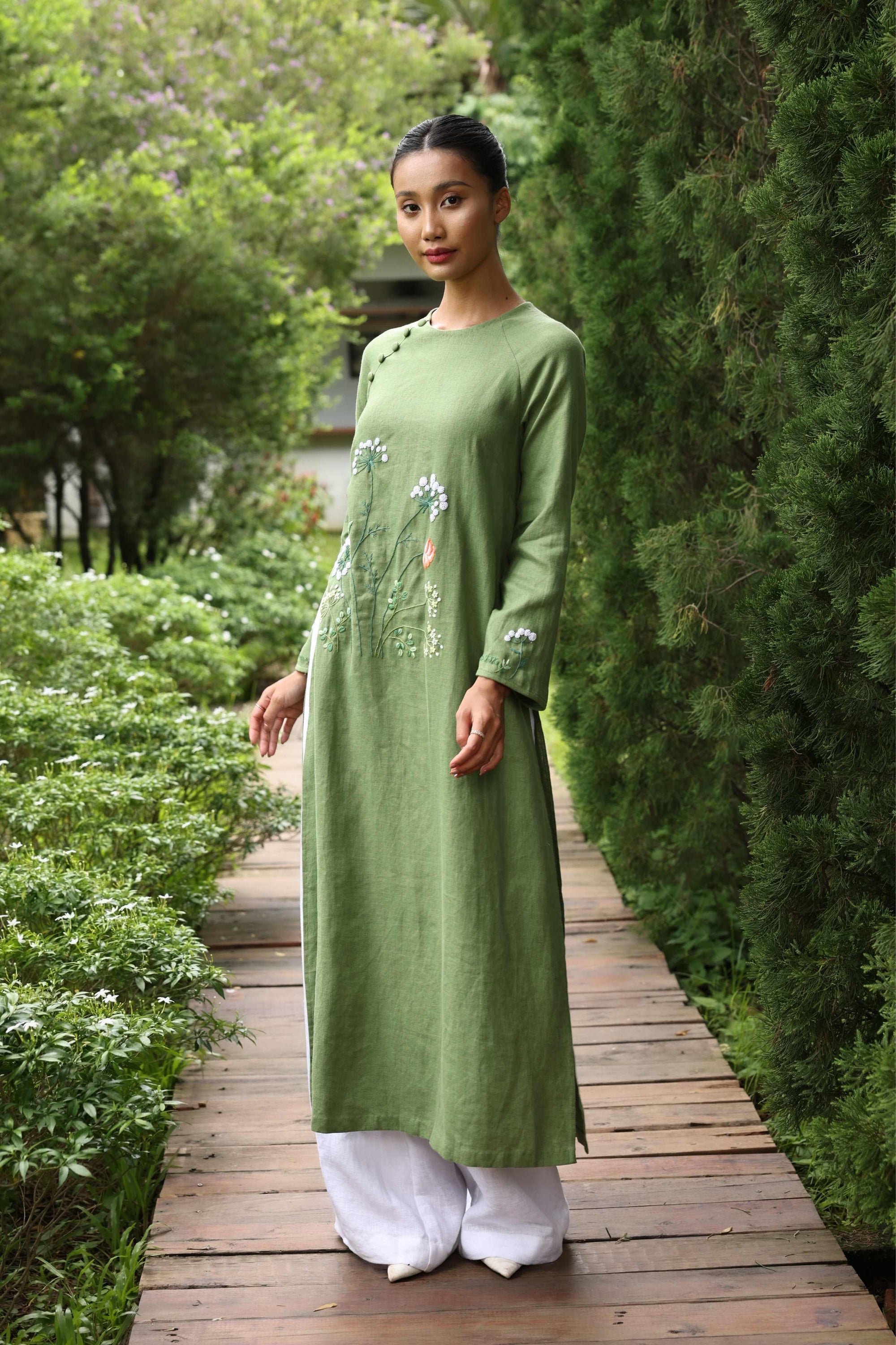 Linen Vietnamese national dress