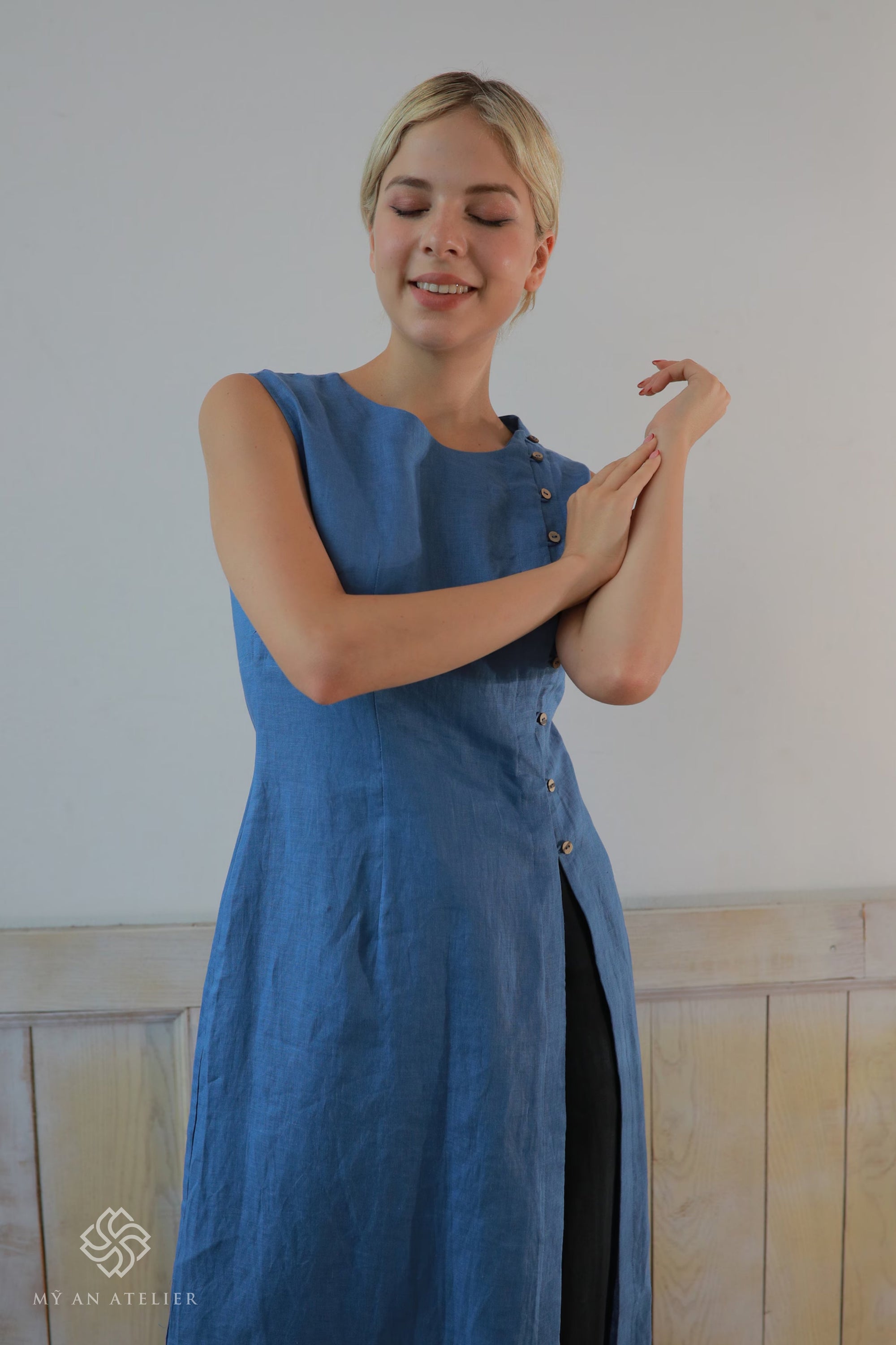 Linen Vietnamese tunic dress