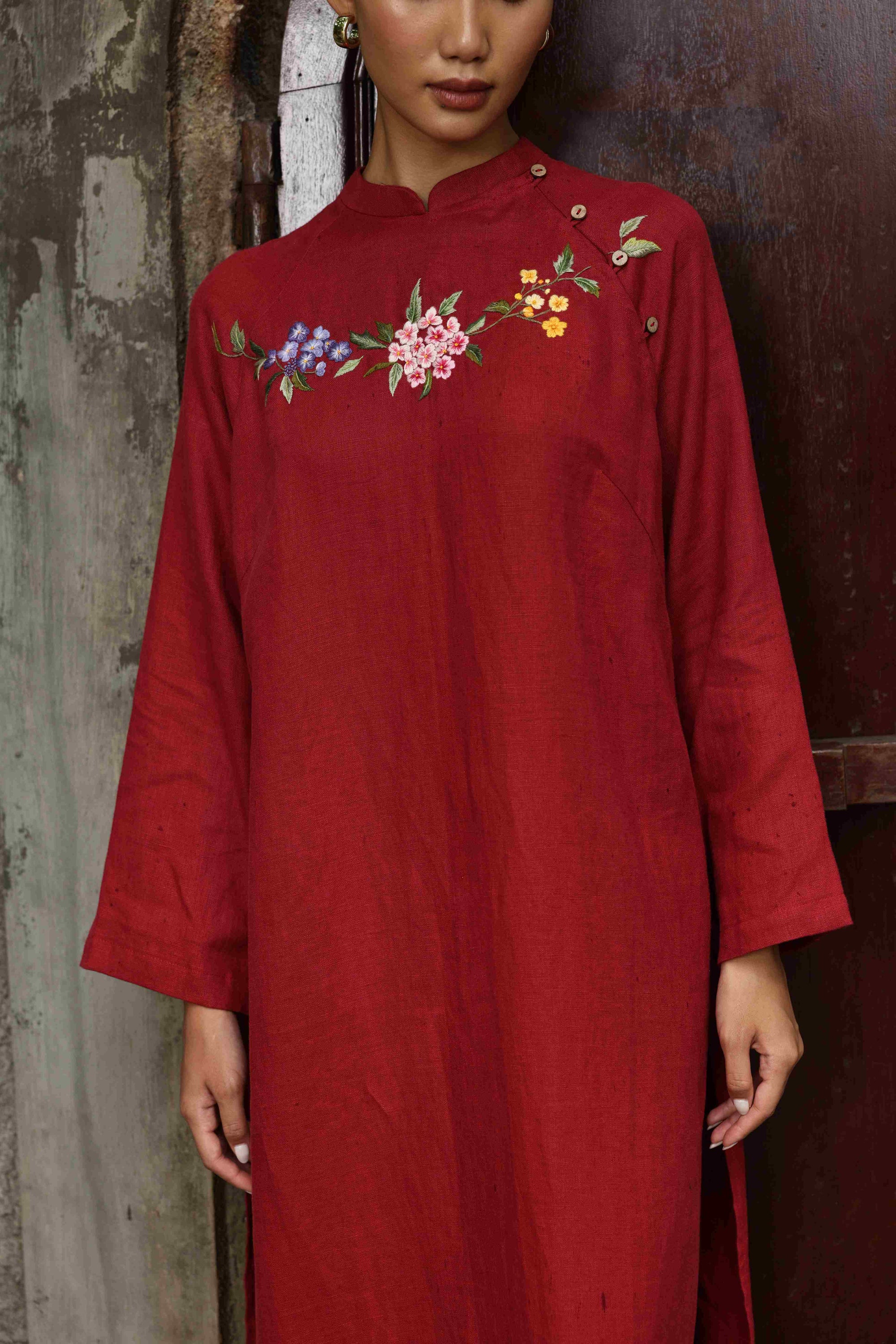 linen women traditional vietnamese dress
