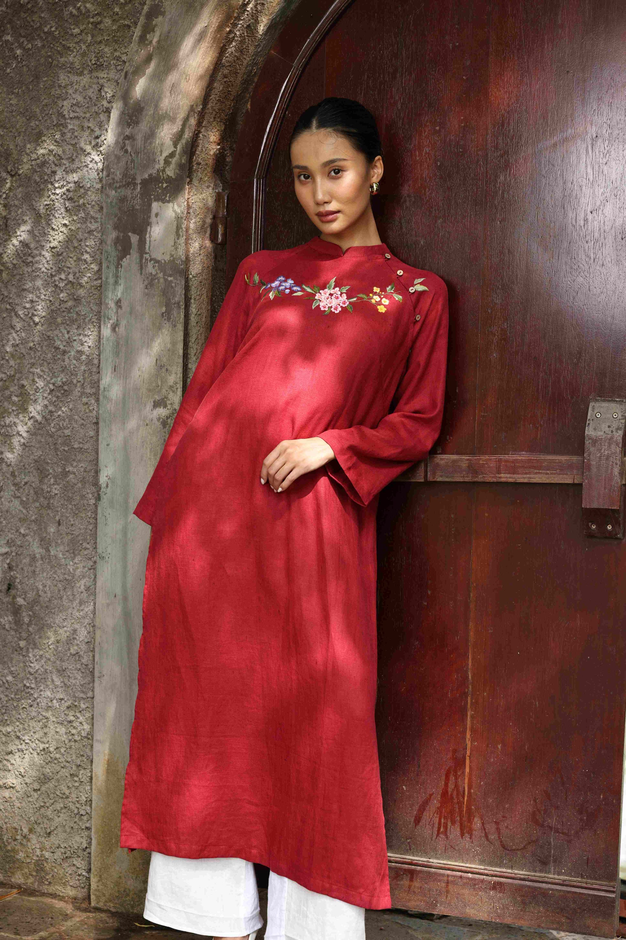 linen women traditional vietnamese dress