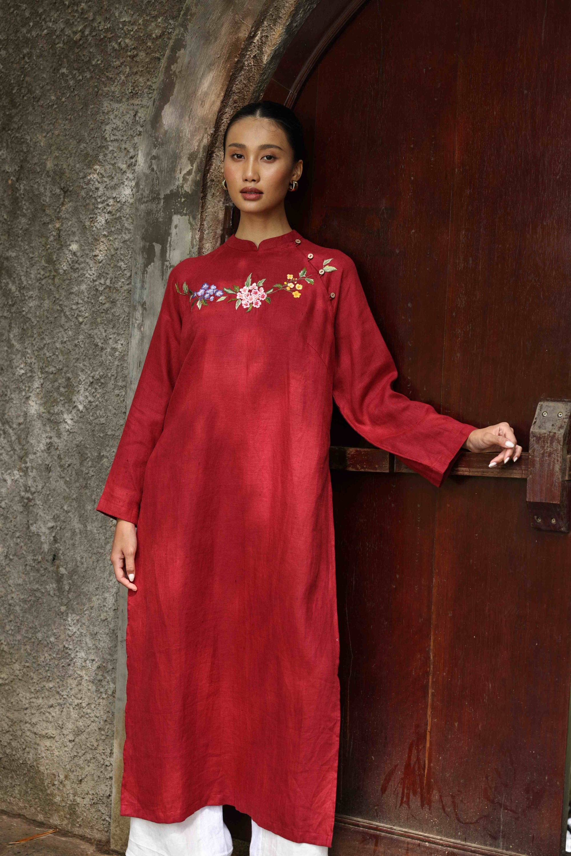 linen women traditional vietnamese dress