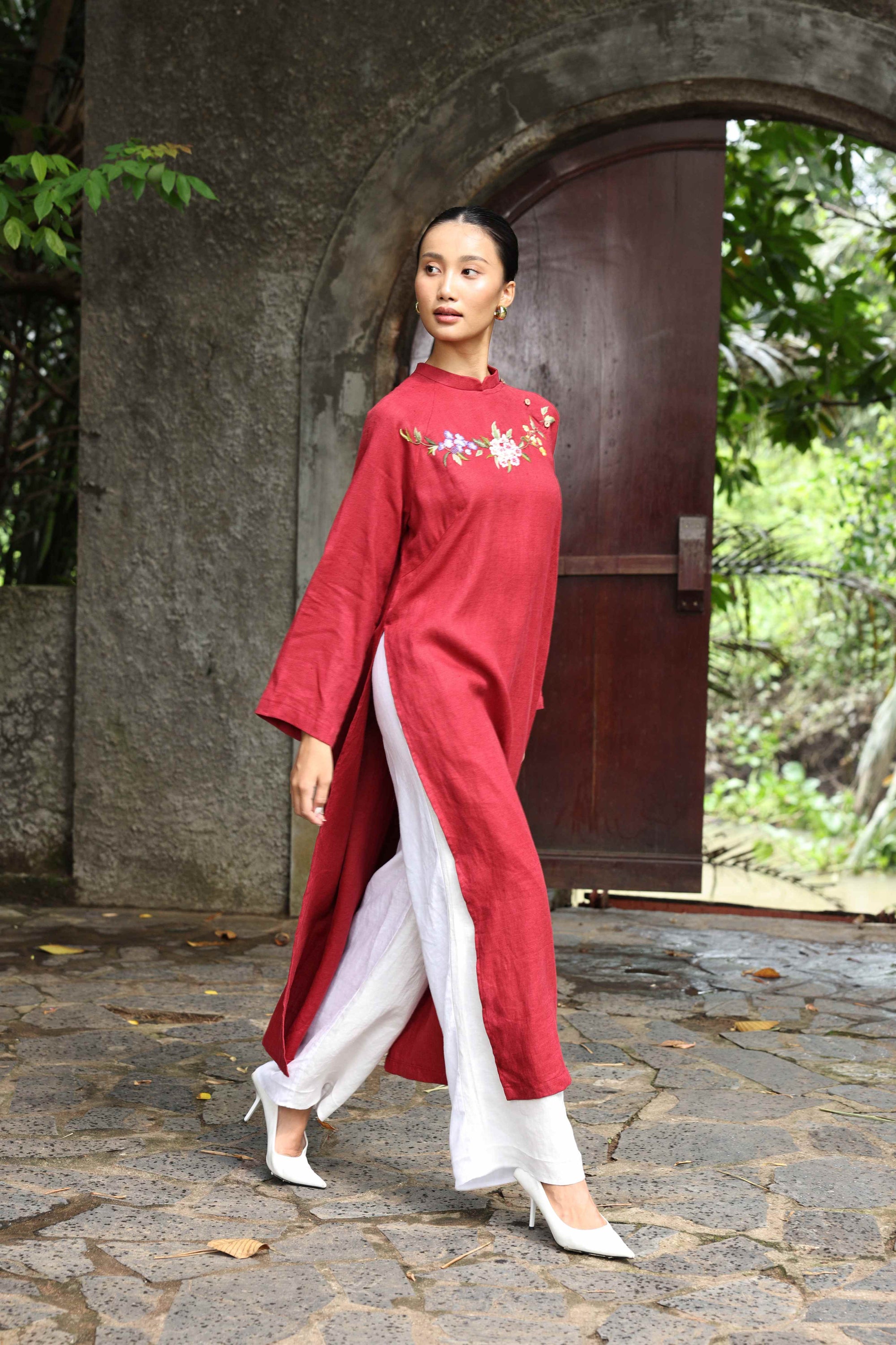 linen women traditional vietnamese dress