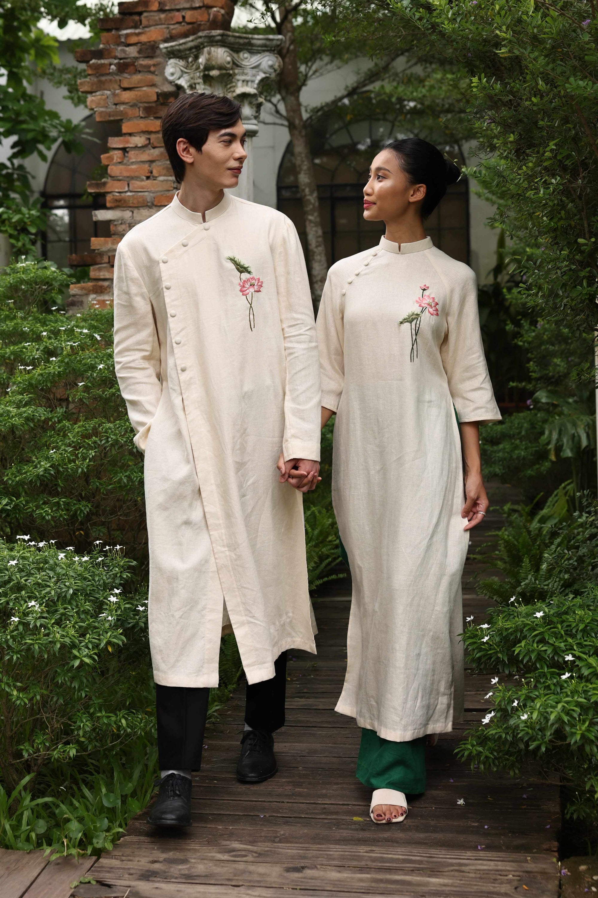 Matching linen ao dai set
