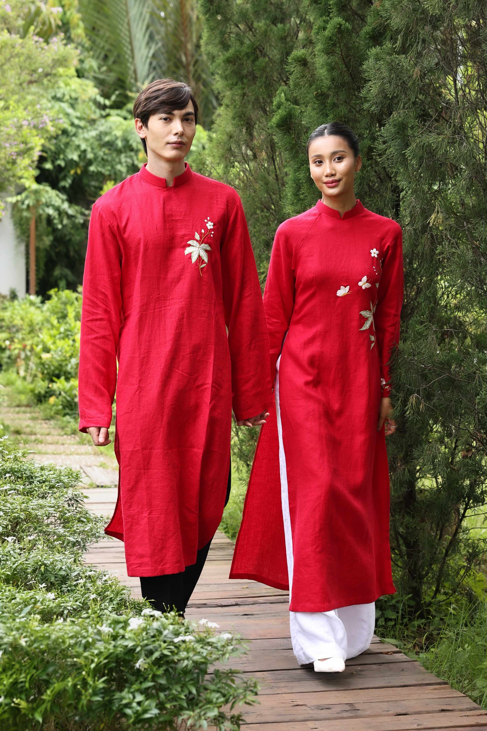 Matching red linen ao dai wedding set
