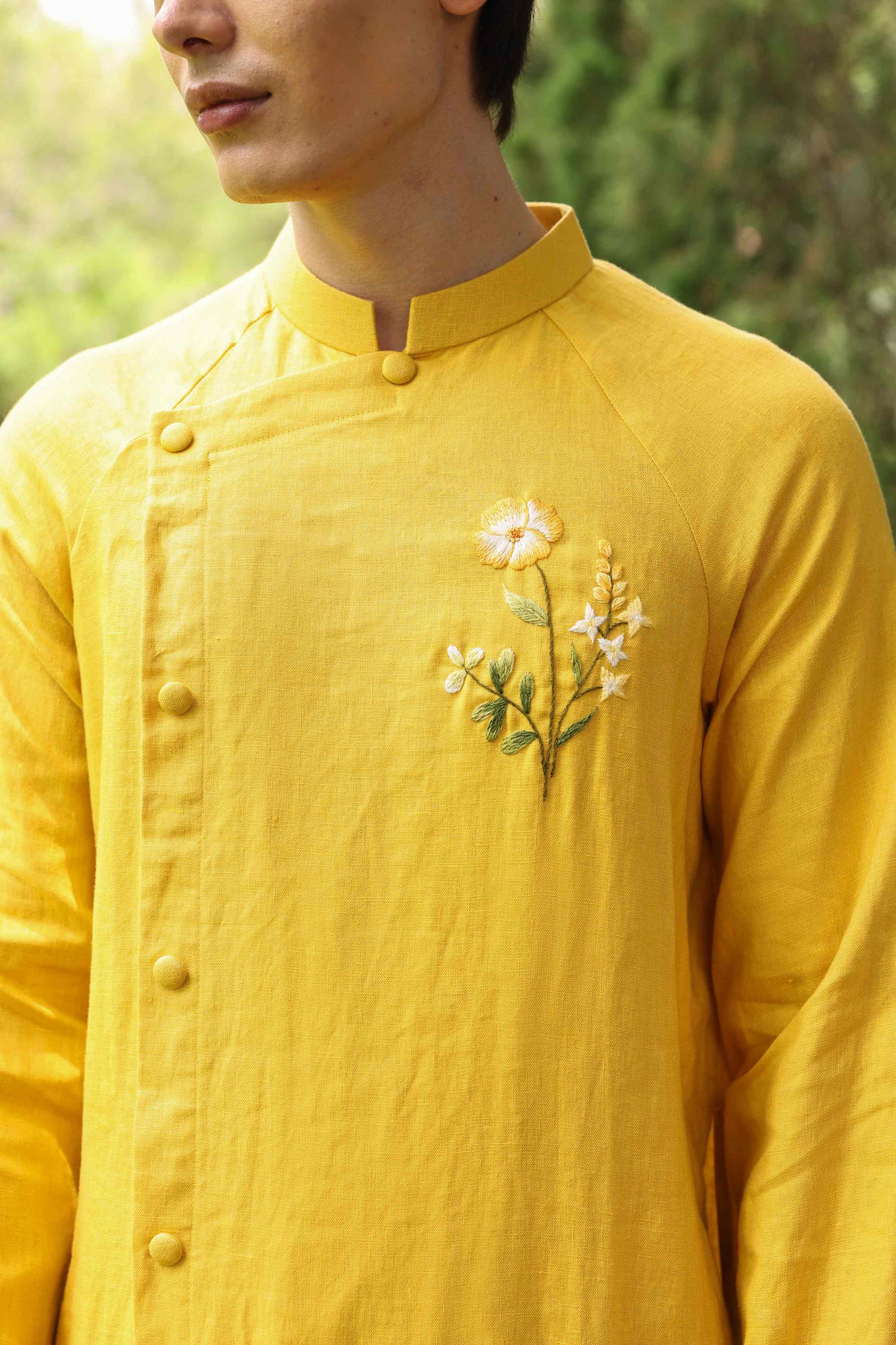 Men’s Vietnamese linen dress