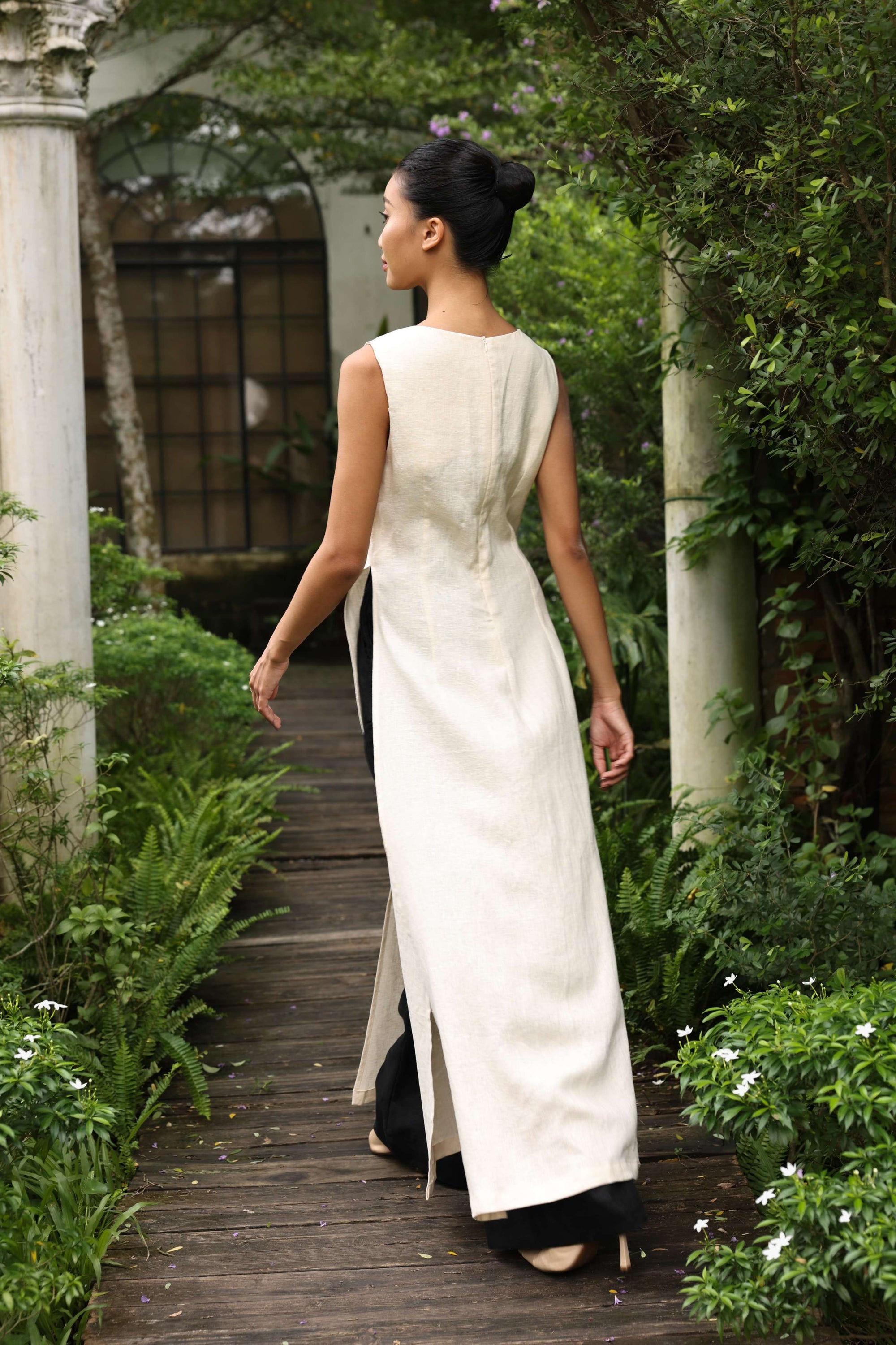 Modern ao dai linen tunic