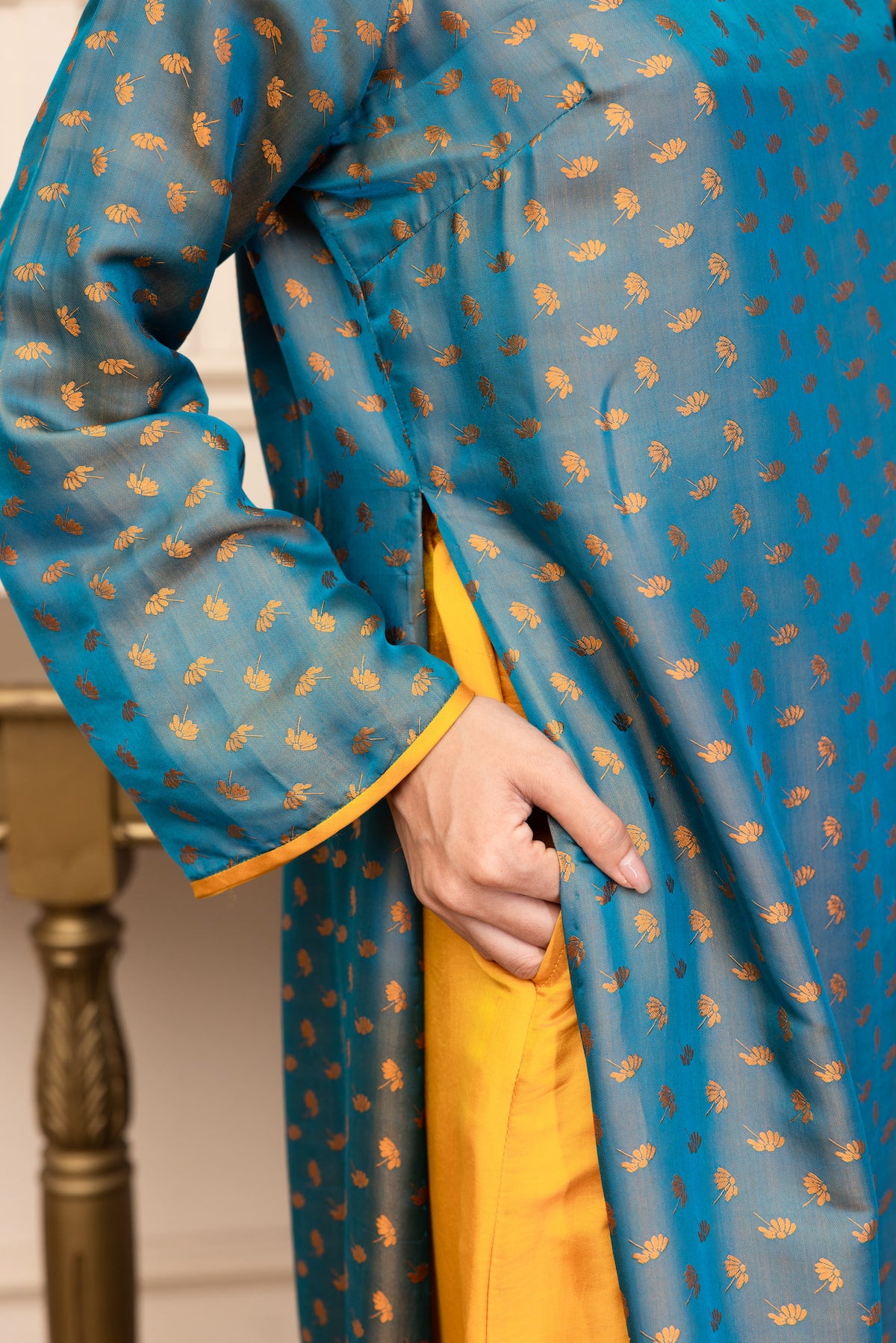 Modern silk ao dai