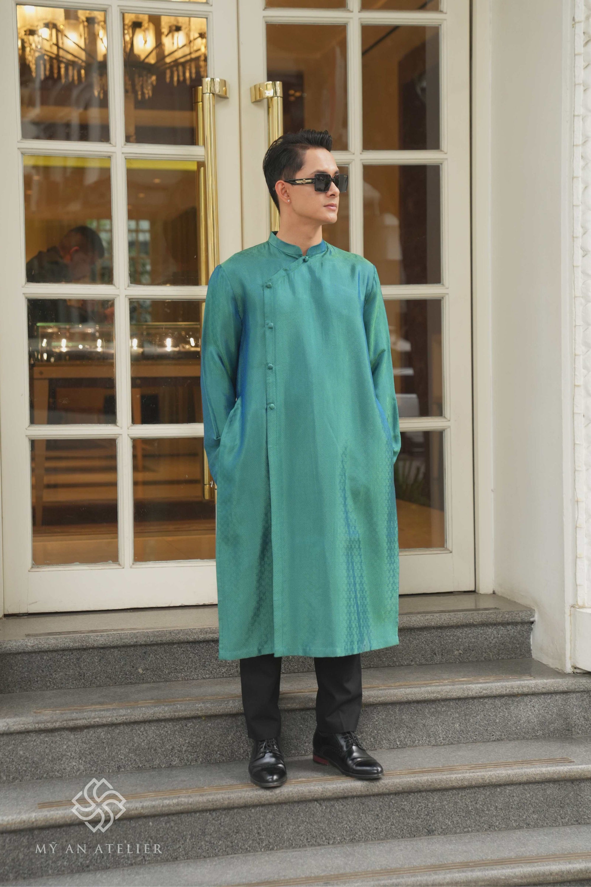 Mulberry silk ao dai men modern