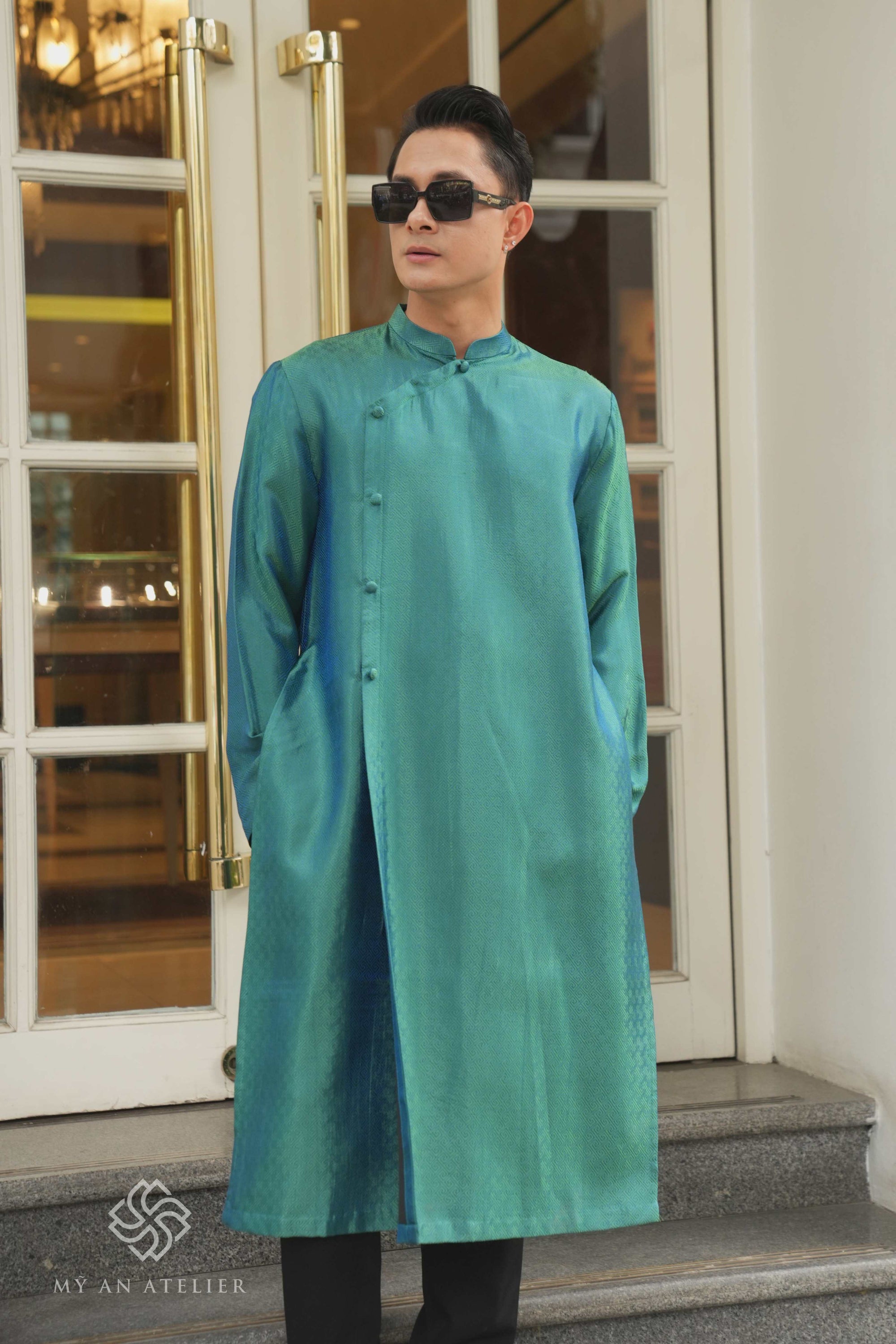 Mulberry silk ao dai men modern