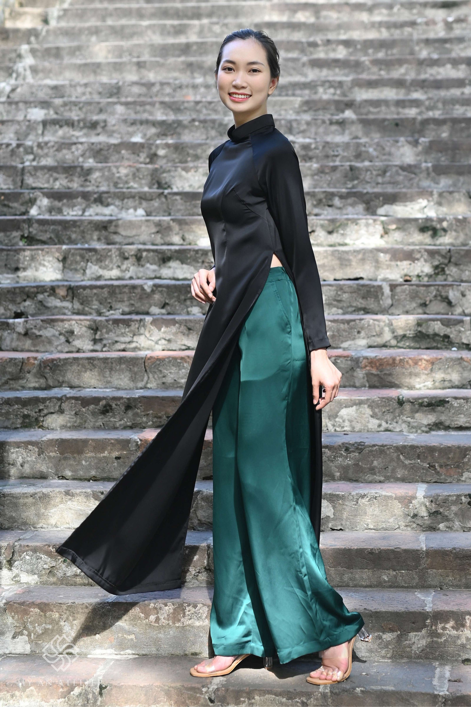 Mulberry silk black Vietnamese dress
