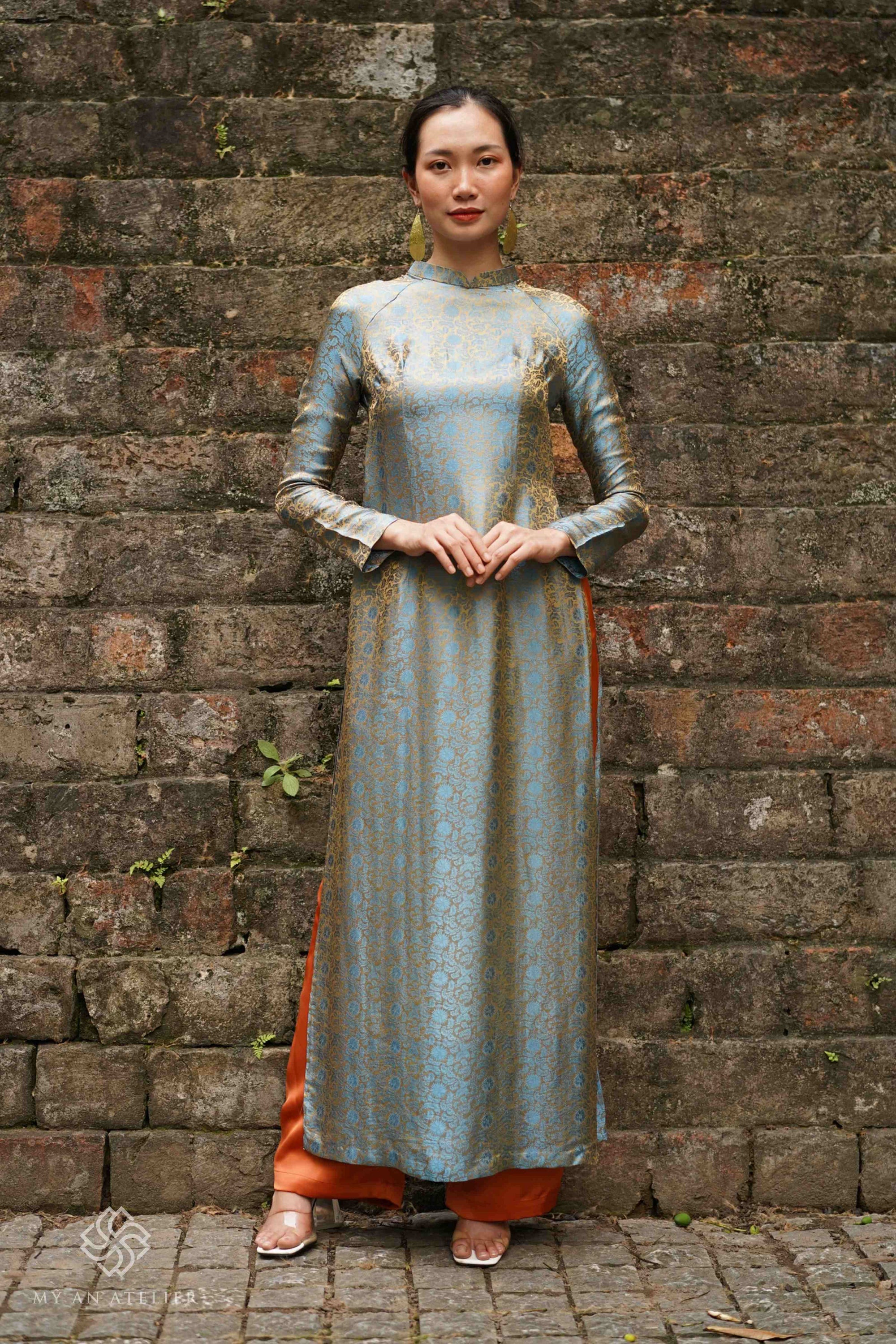 Mulberry silk classic Vietnamese dress