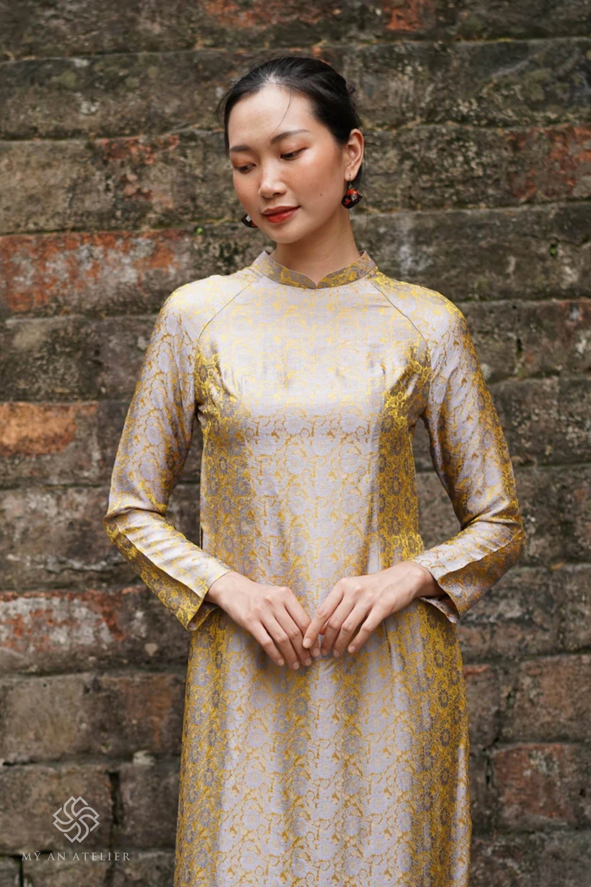 Mulberry silk gold Vietnamese dress
