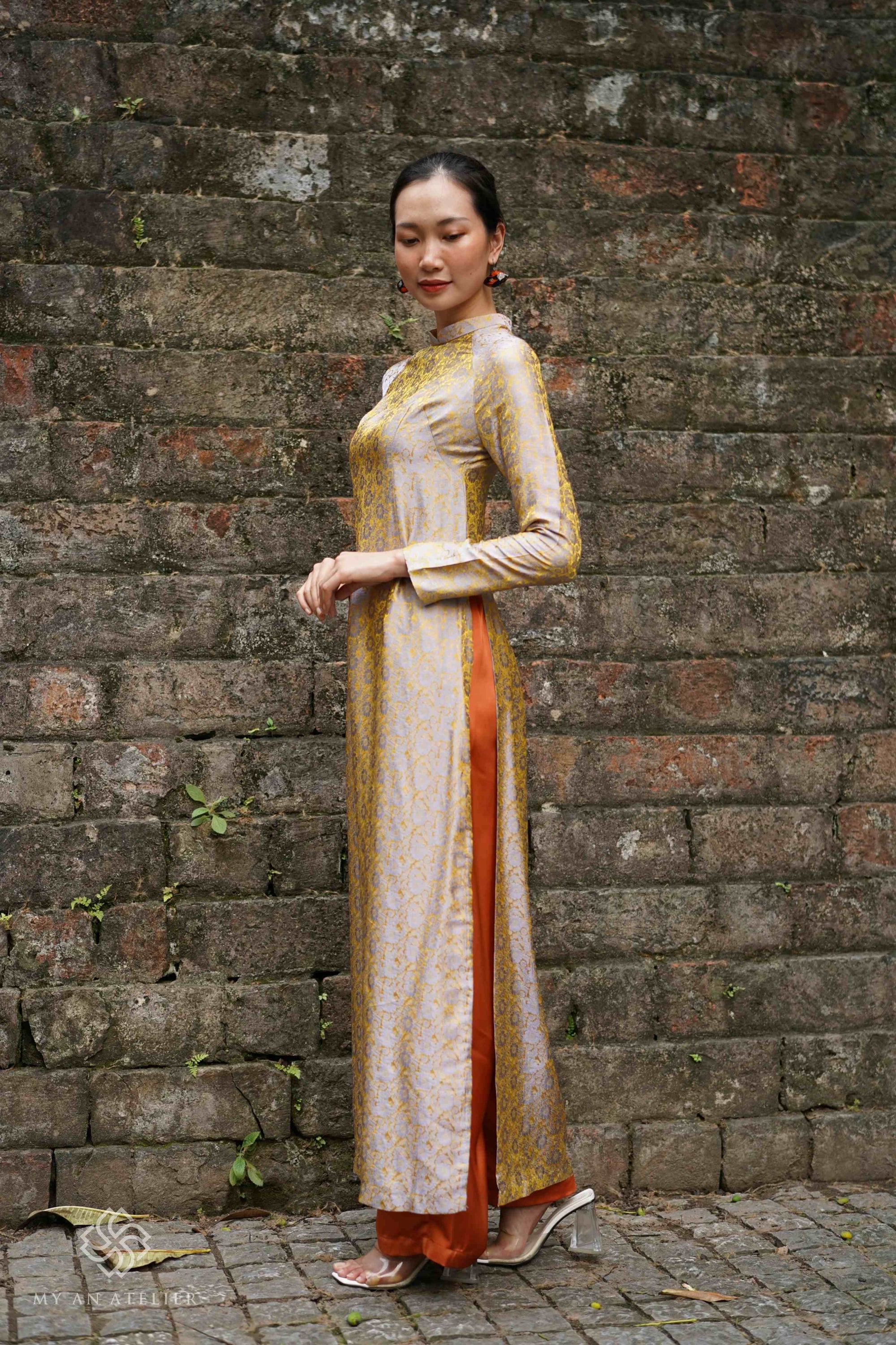 Mulberry silk gold Vietnamese dress