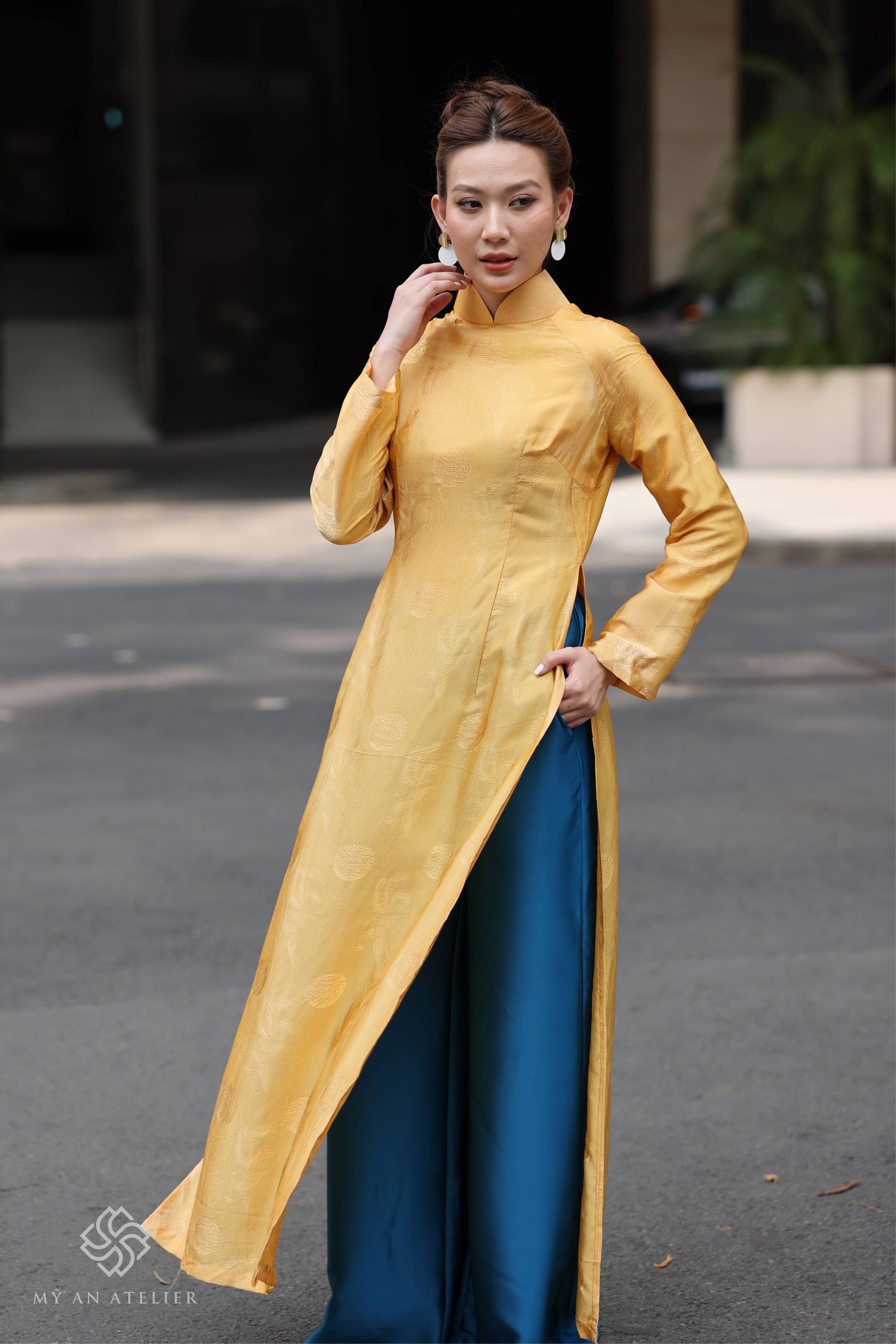 Mulberry silk high neck Vietnamese dress