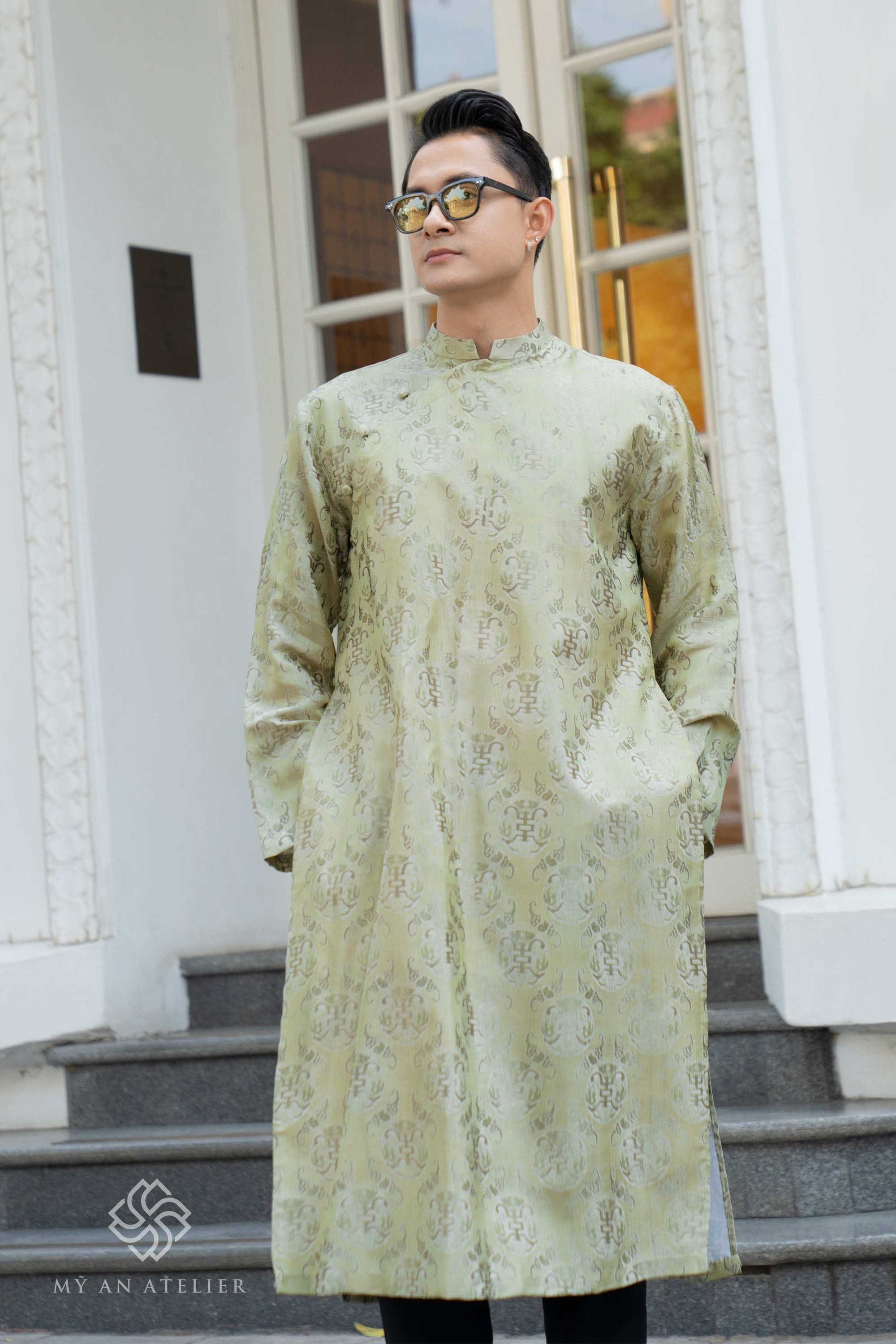 Mulberry silk men Vietnamese ao dai