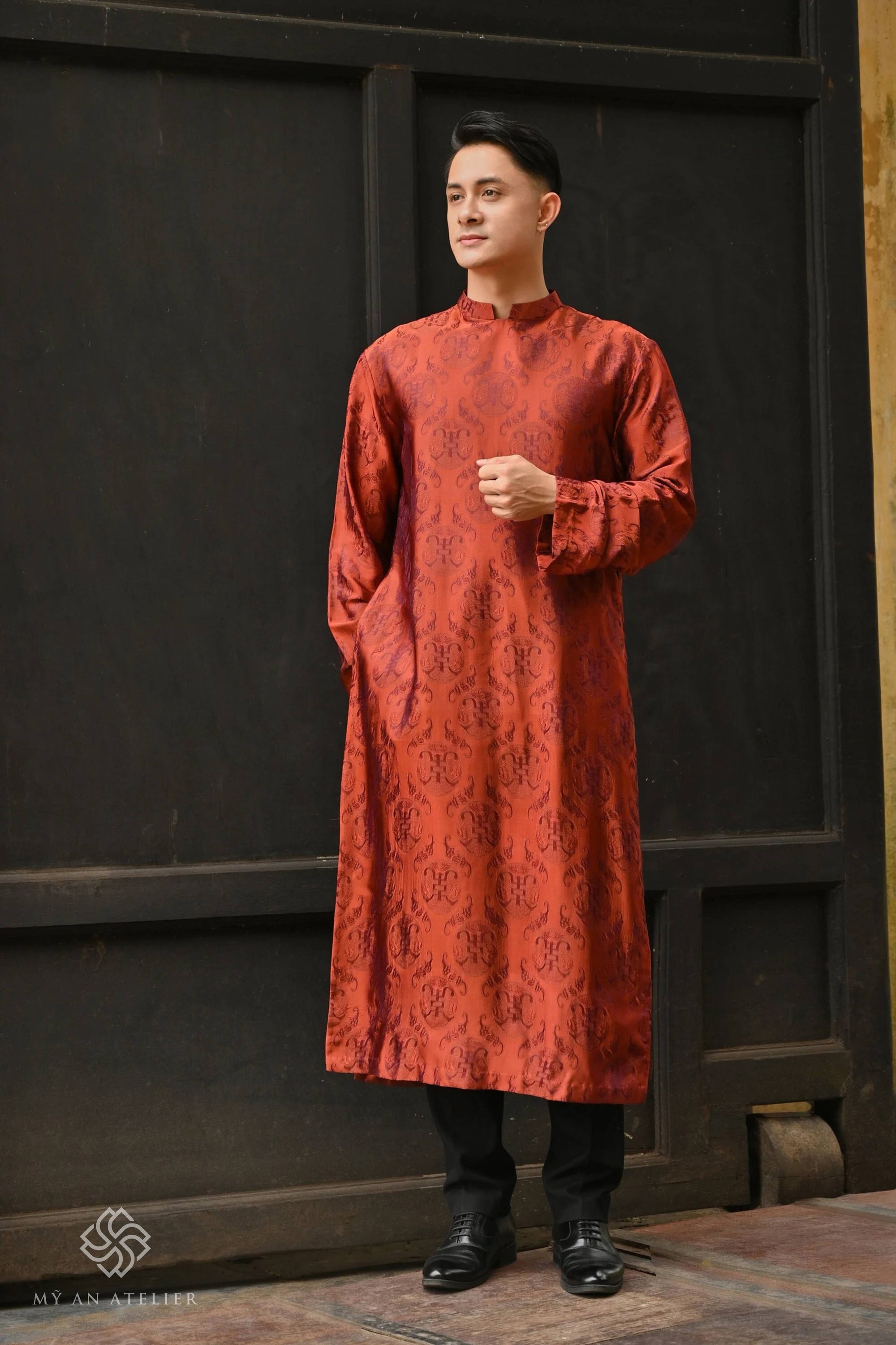 Mulberry silk men ao dai