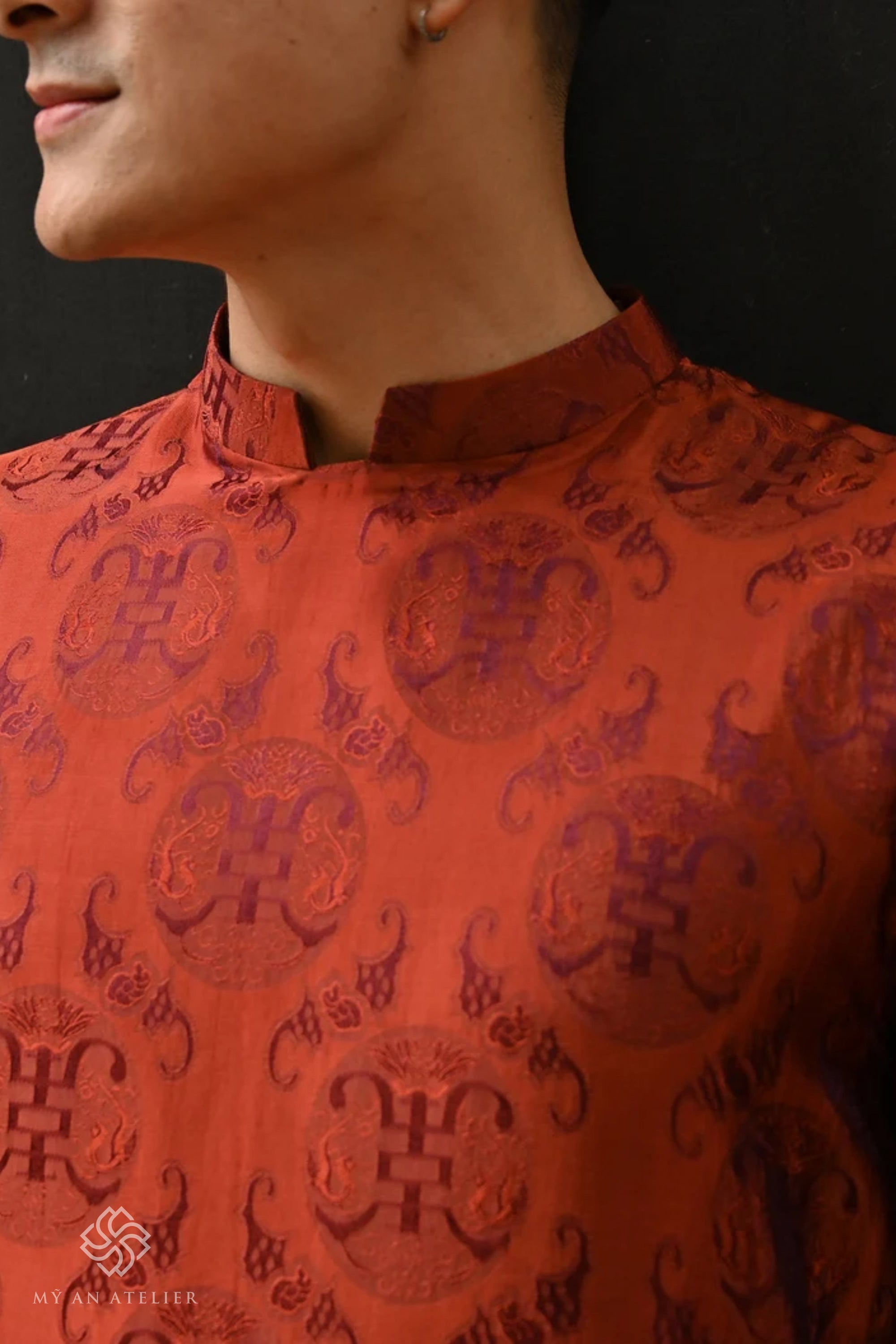 Mulberry silk men ao dai