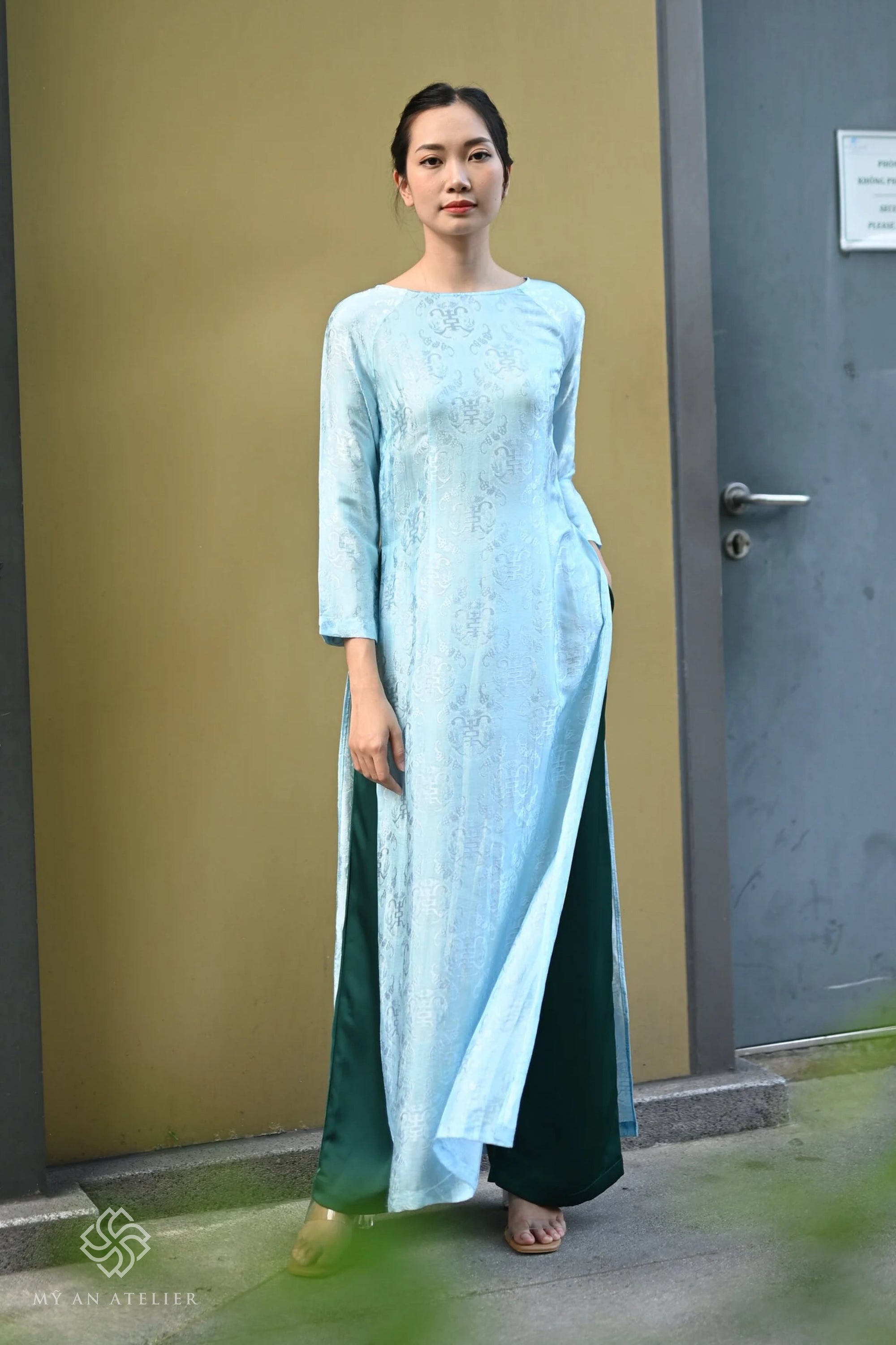 Mulberry silk plus size Vietnamese dress