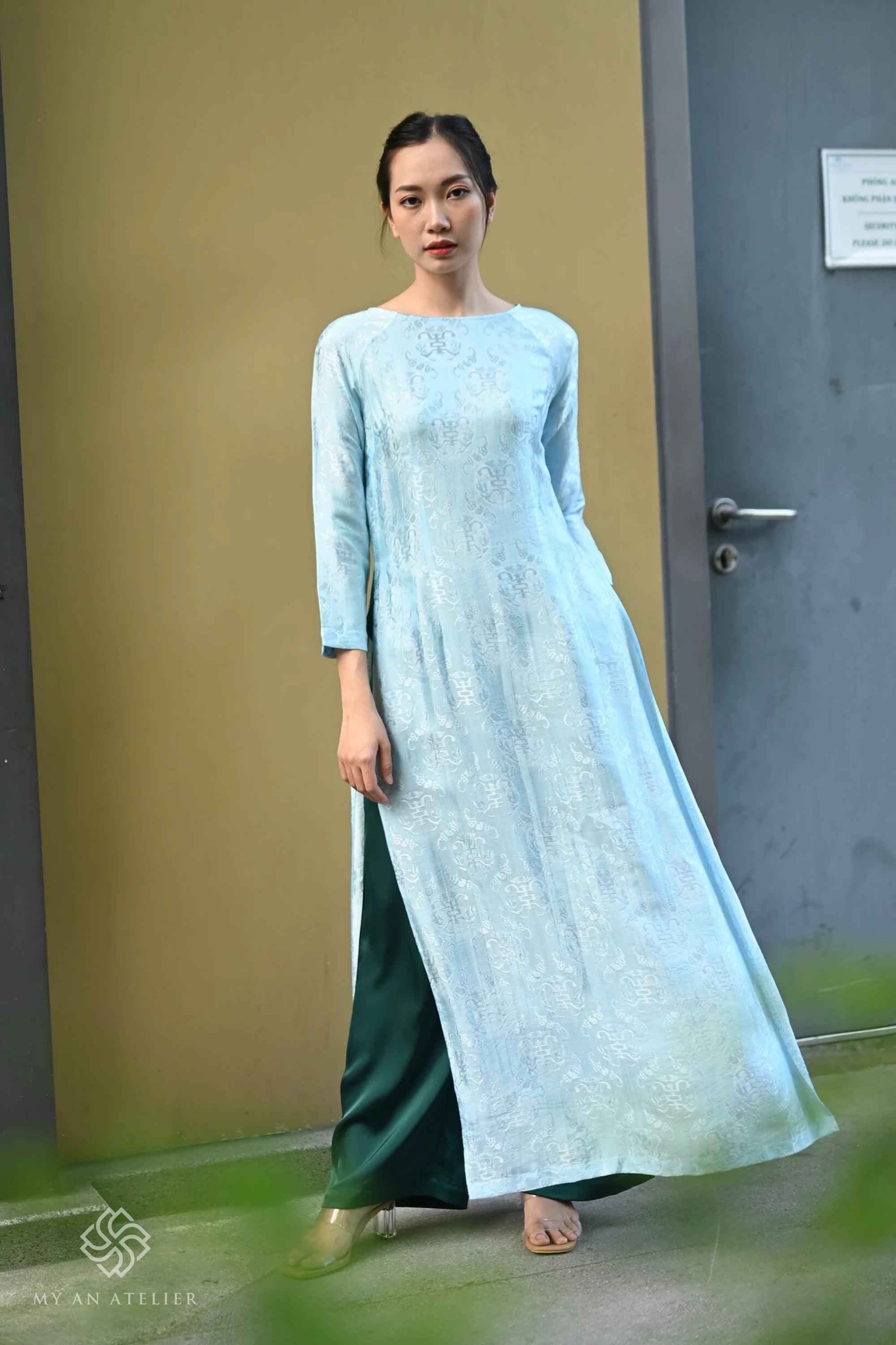 Mulberry silk plus size Vietnamese dress