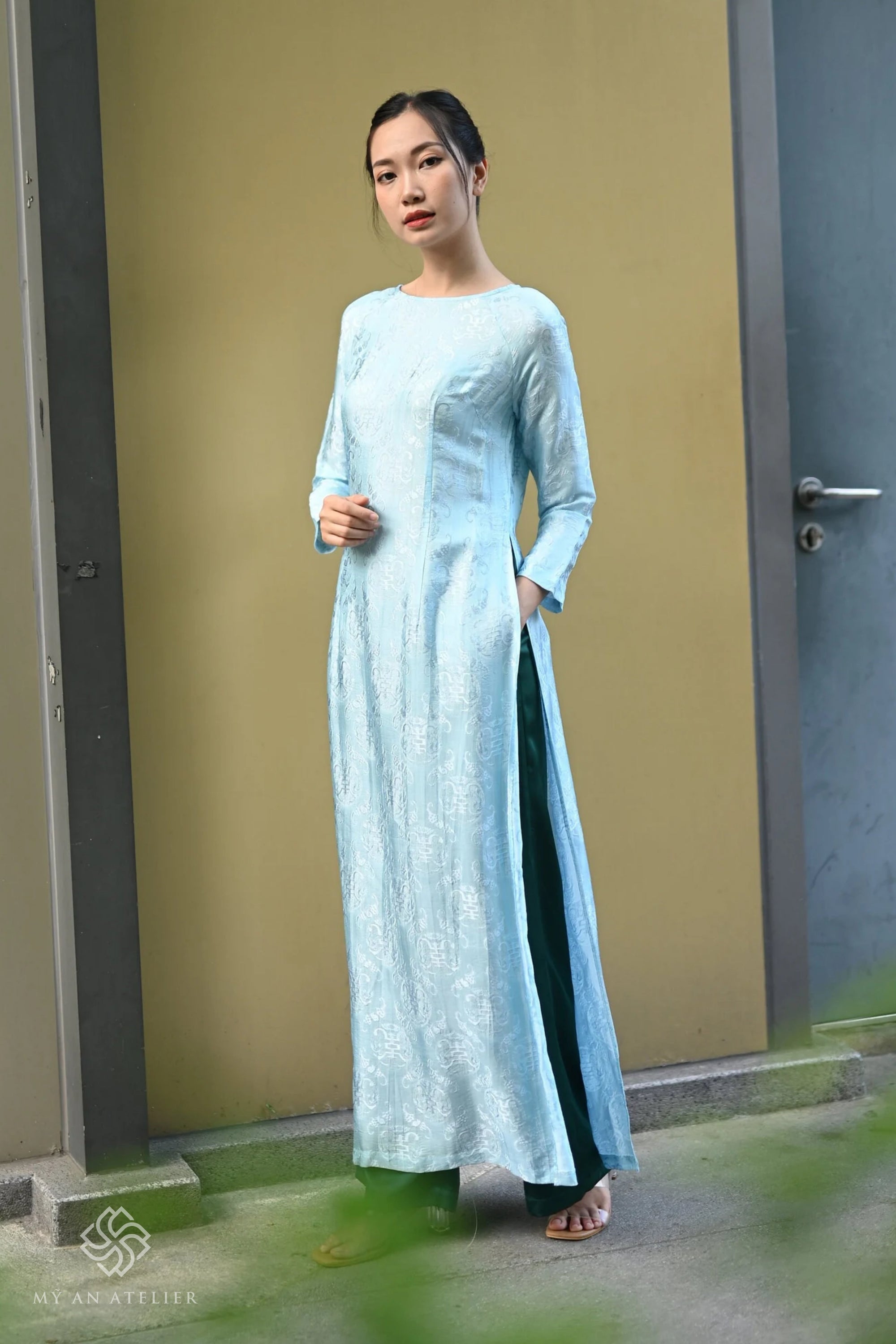 Mulberry silk plus size Vietnamese dress