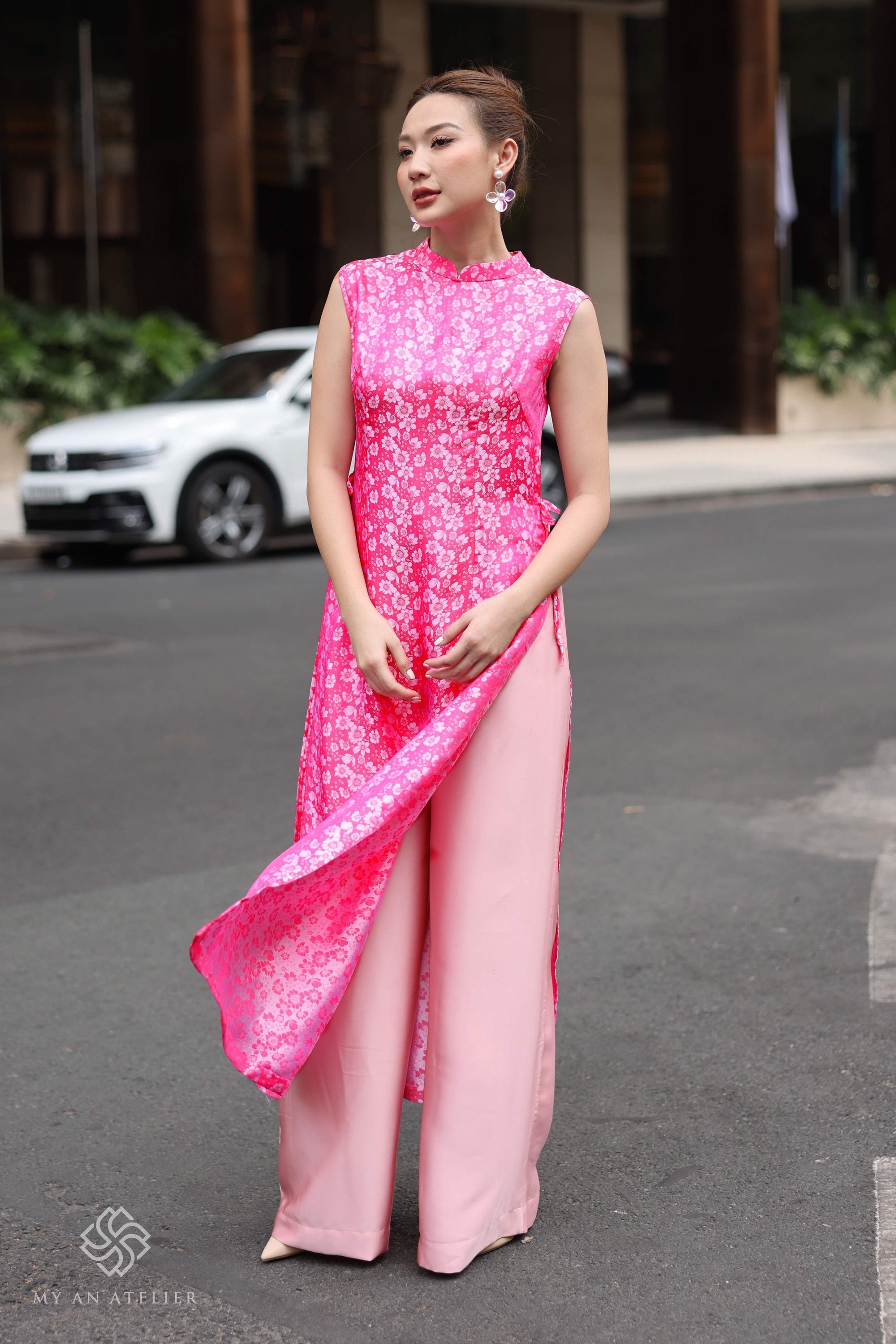 Mulberry silk sleeveless Vietnamese dress