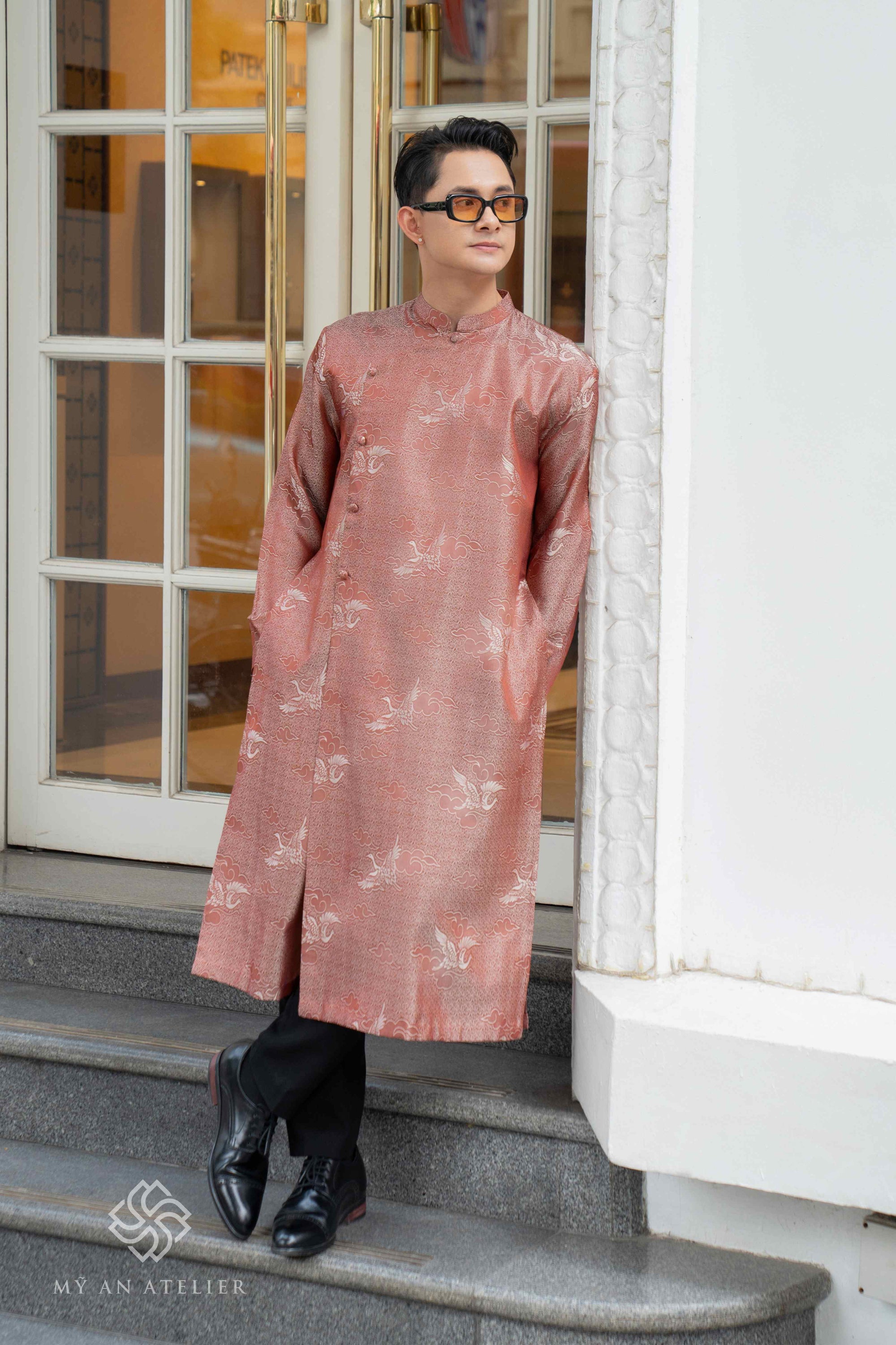 Mulberry silk traditional men ao dai