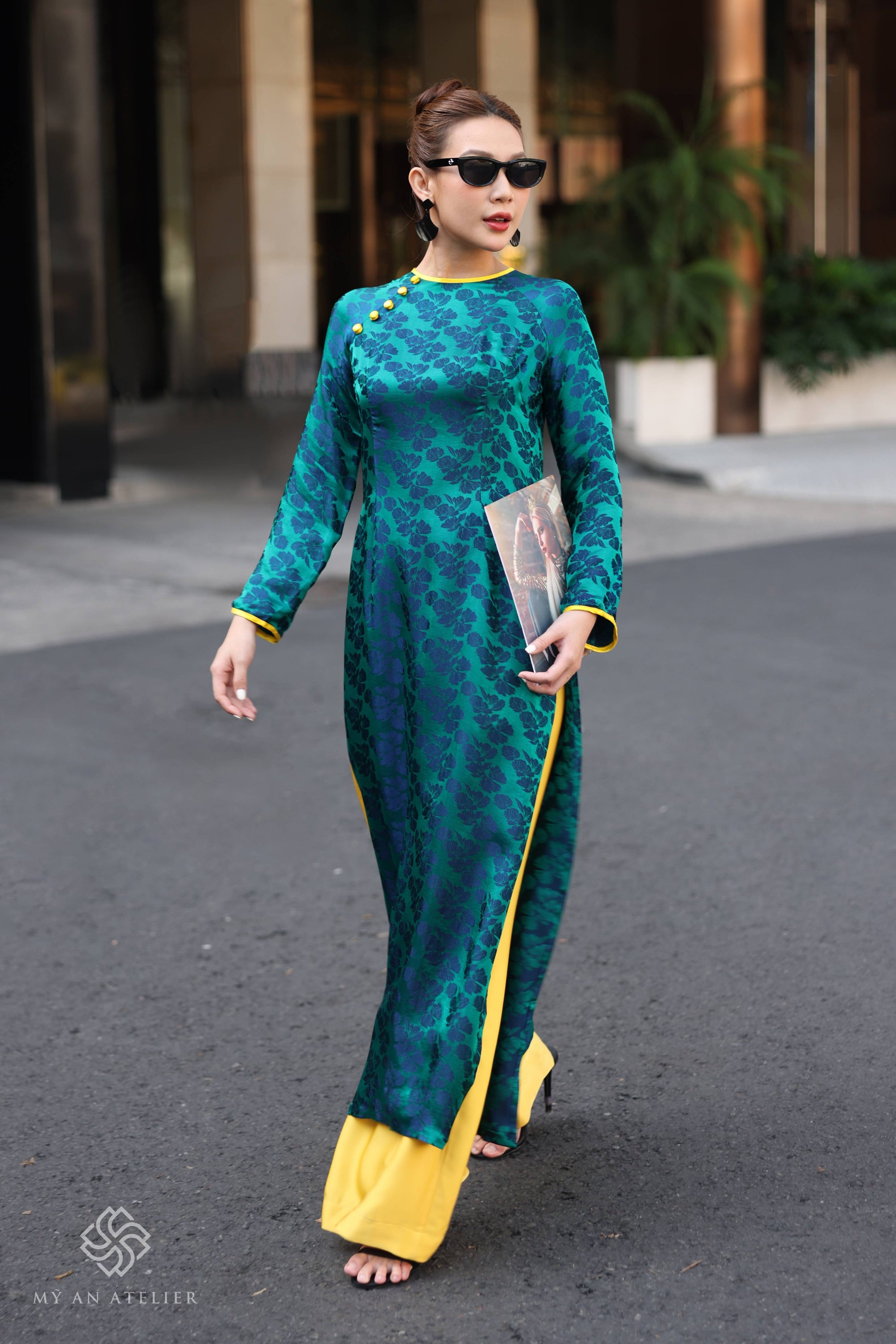 Mulberry silk traditional Vietnamese dress