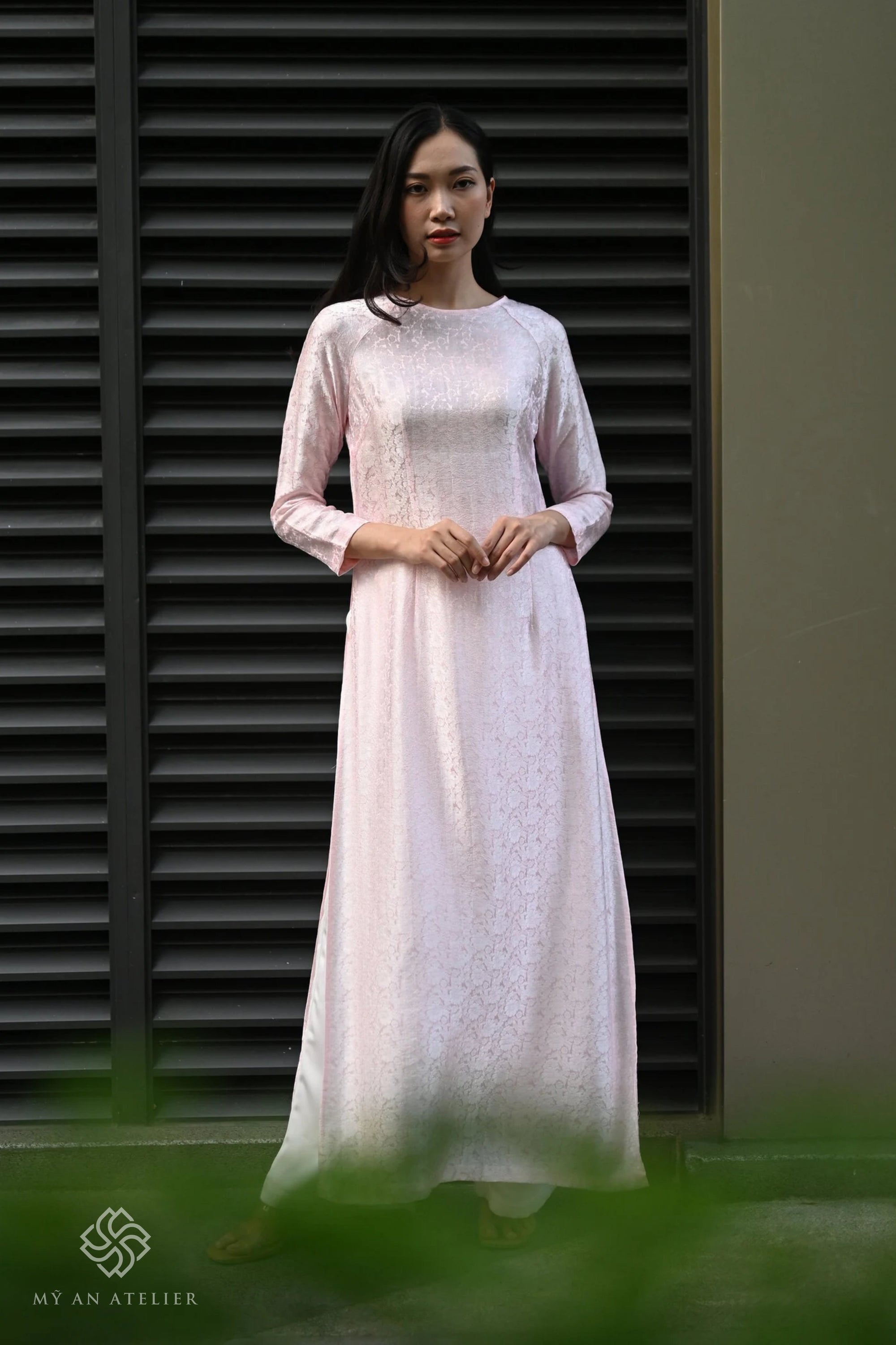 Mulberry silk Vietnam dress traditional