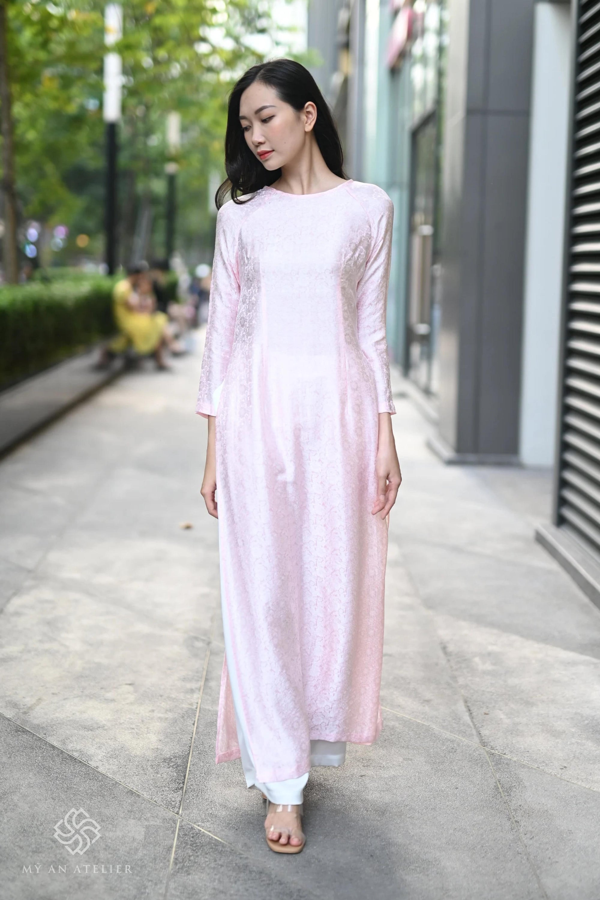 Mulberry silk Vietnam dress traditional