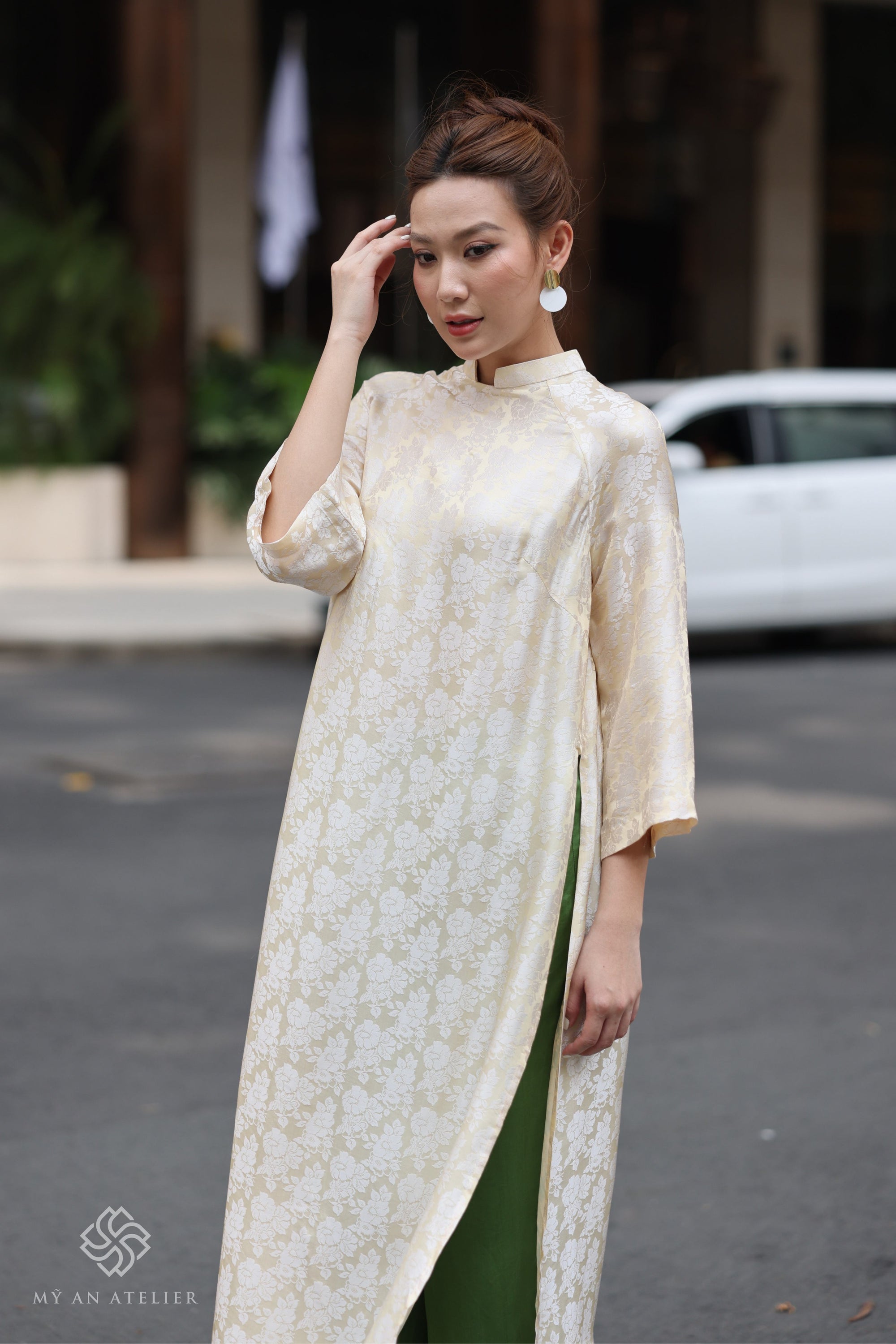 Mulberry silk Vietnamese formal dress