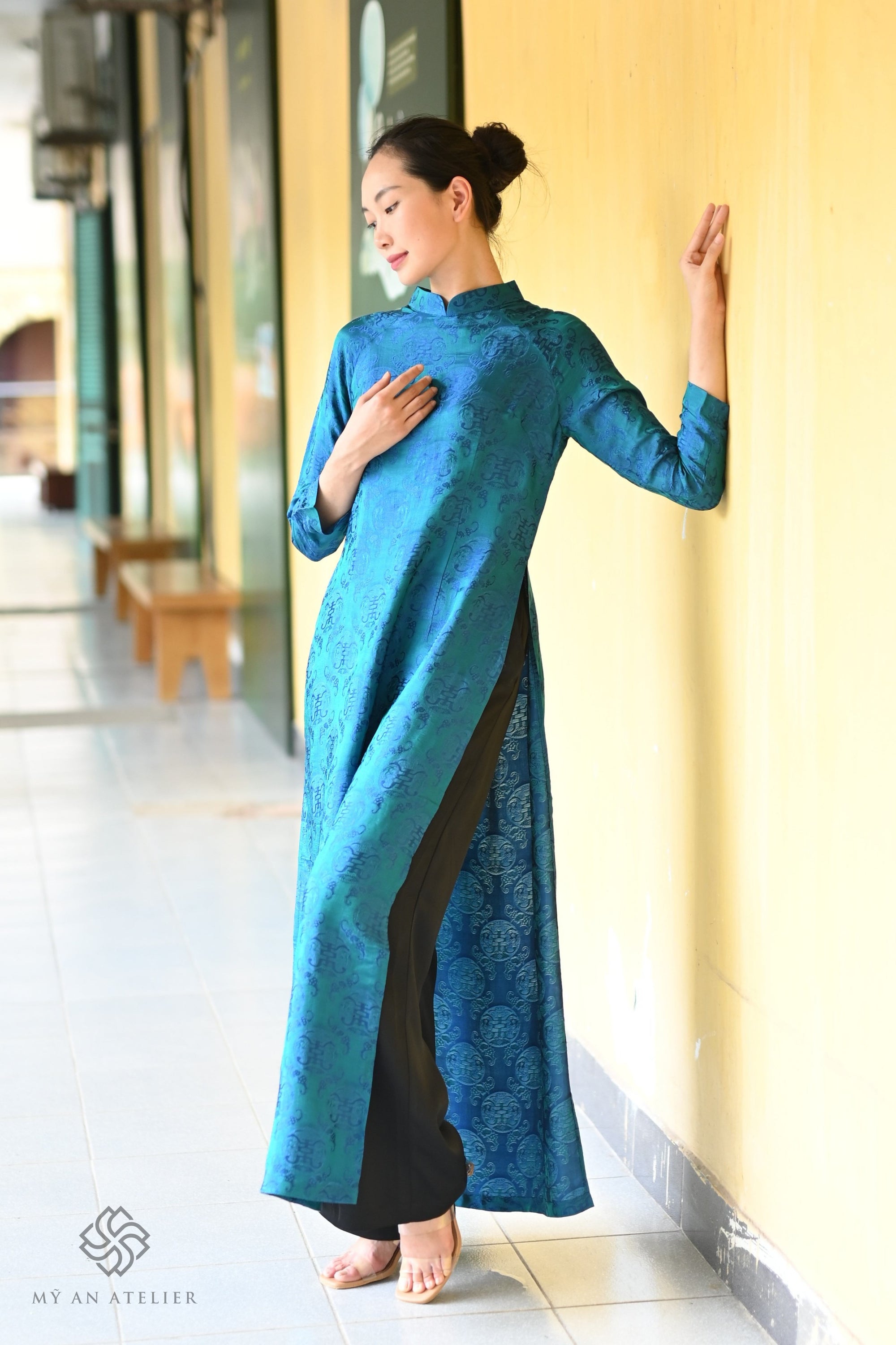 Mulberry silk Vietnamese traditional costumes
